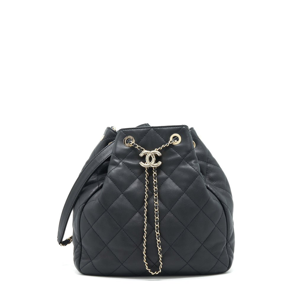Chanel bucket bag quilted lambskin black L