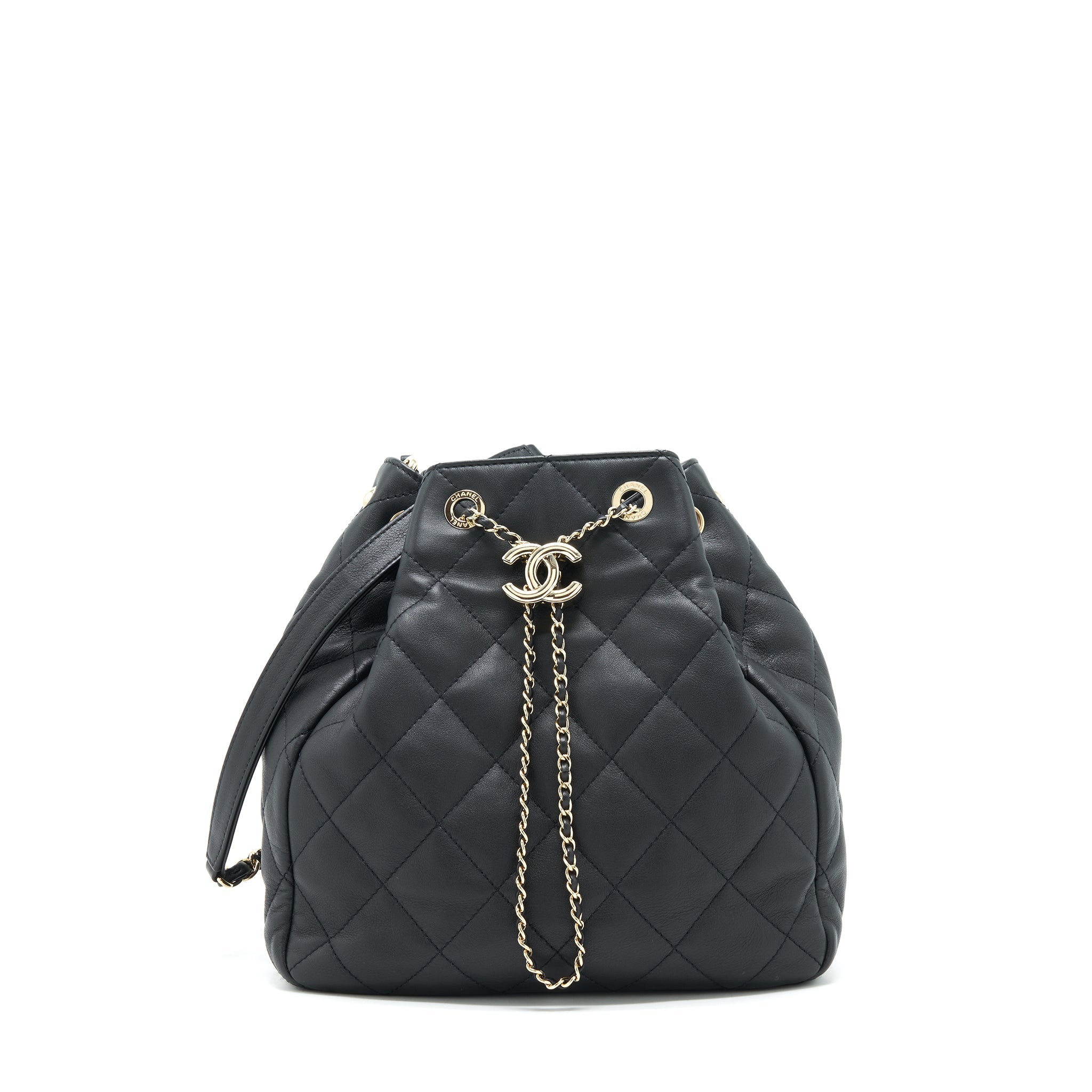 Chanel bucket bag quilted lambskin black L