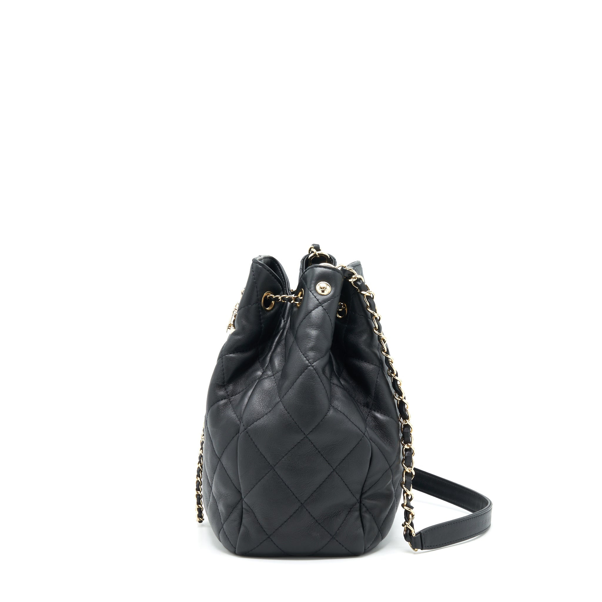 Chanel bucket bag quilted lambskin black L