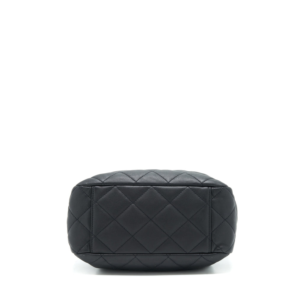 Chanel bucket bag quilted lambskin black L