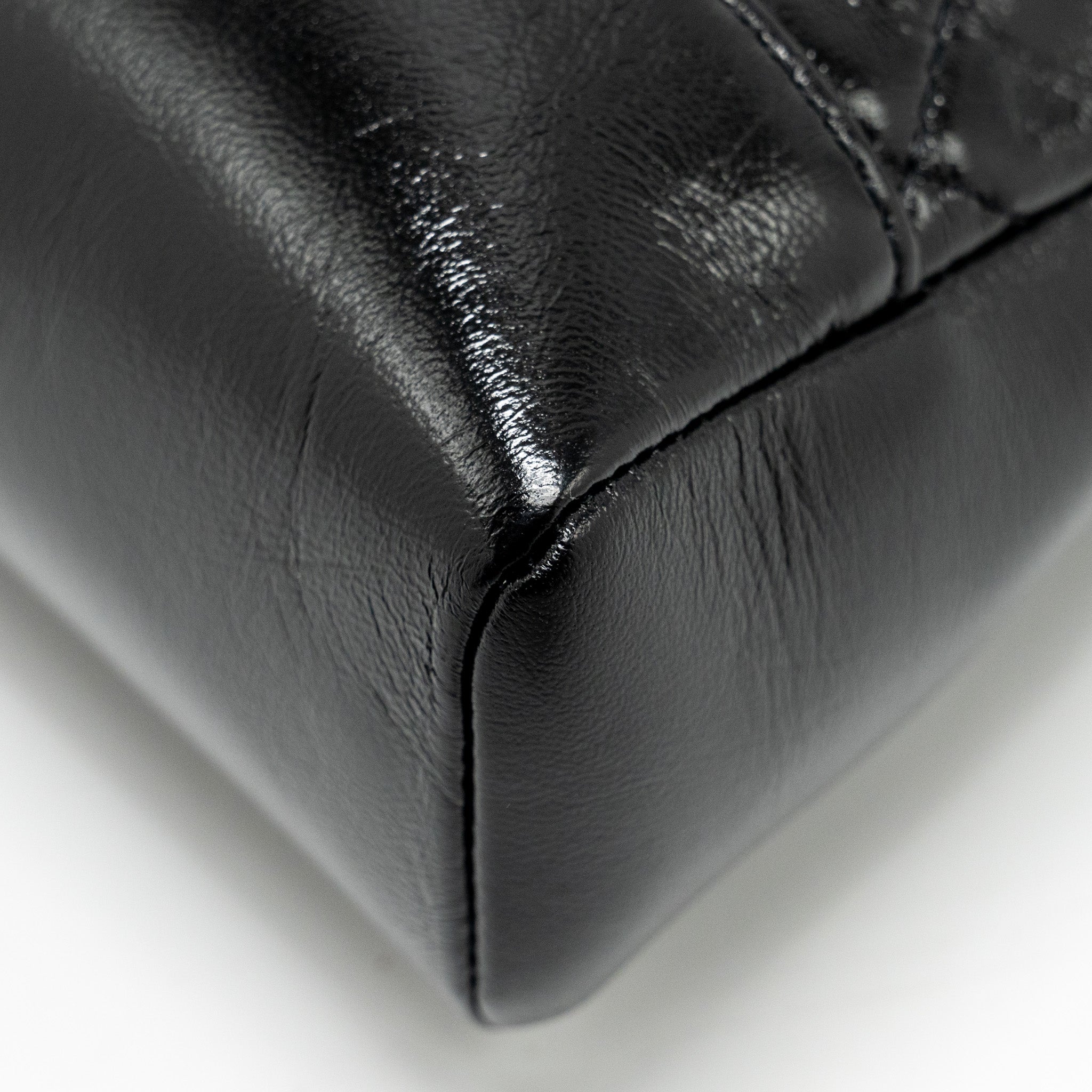 Chanel Mini 31 Bag Shiny Lambskin Black L (Microchip)
