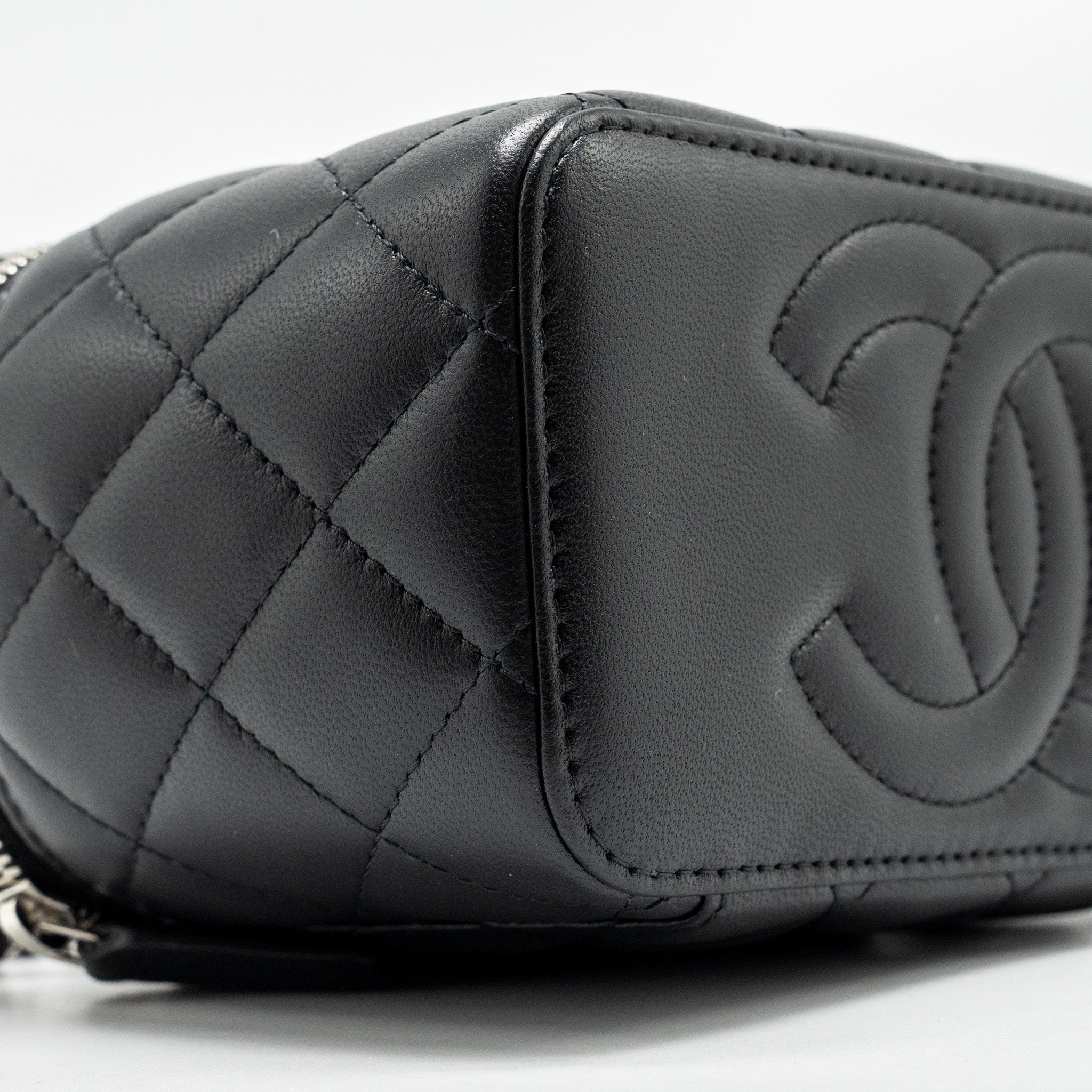 Chanel Top Handle Long Vanity Case Lambskin BLACK  (Microchip)
