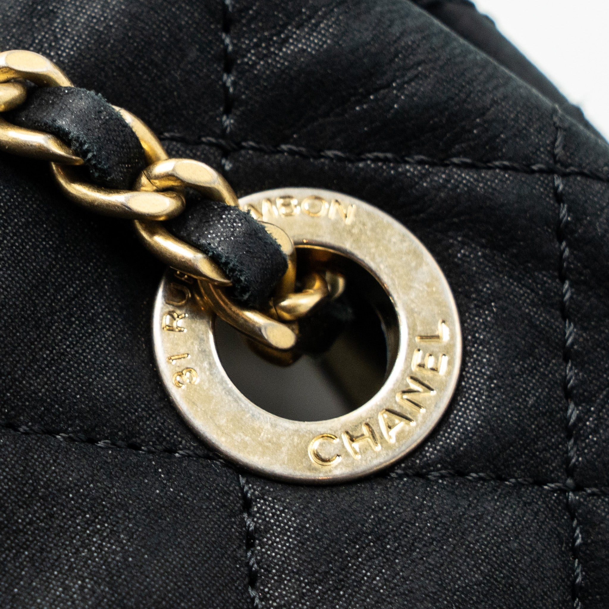 Chanel quilted seasonal flap bag Calfskin Iridescent black with