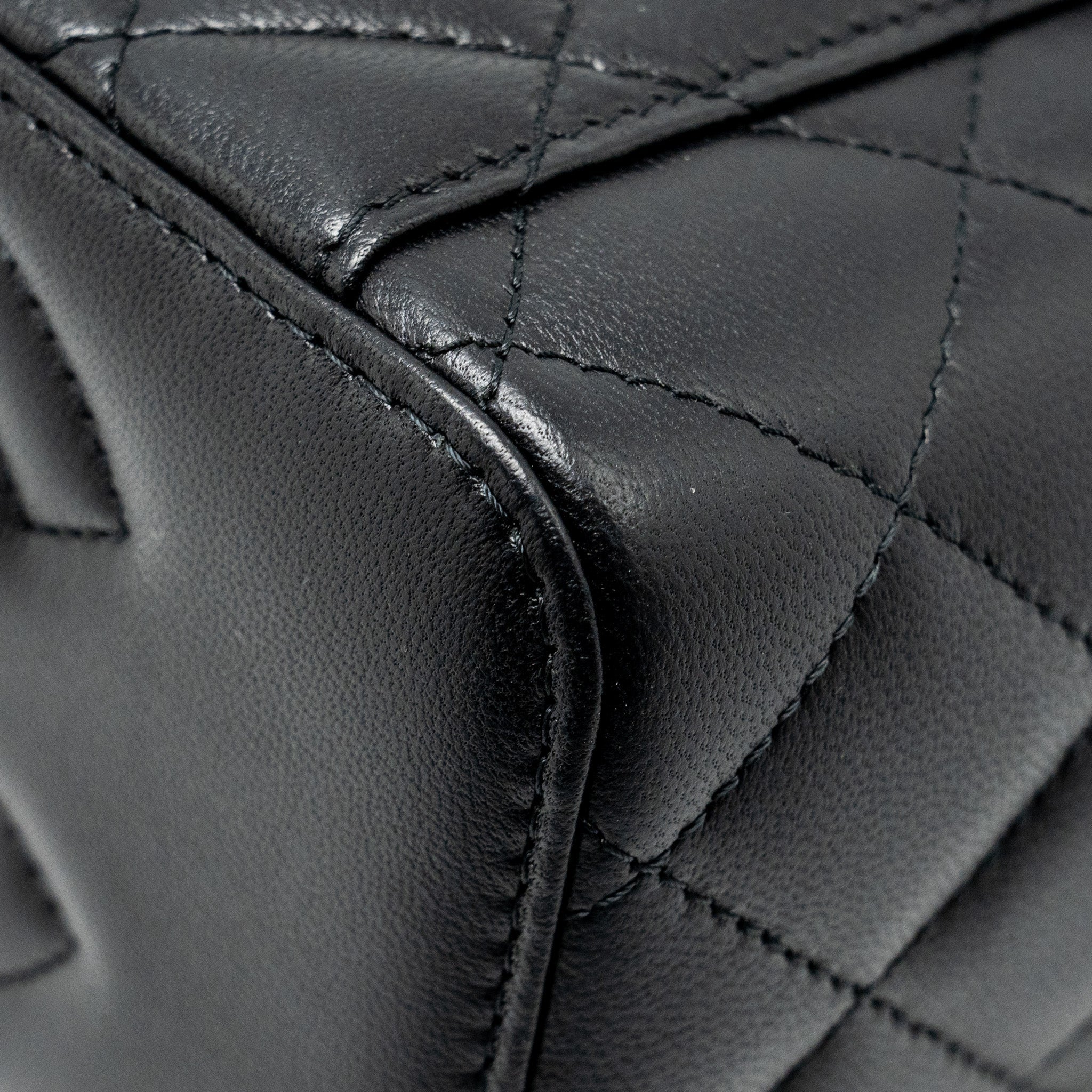 Chanel Top Handle Long Vanity Case Lambskin BLACK  (Microchip)