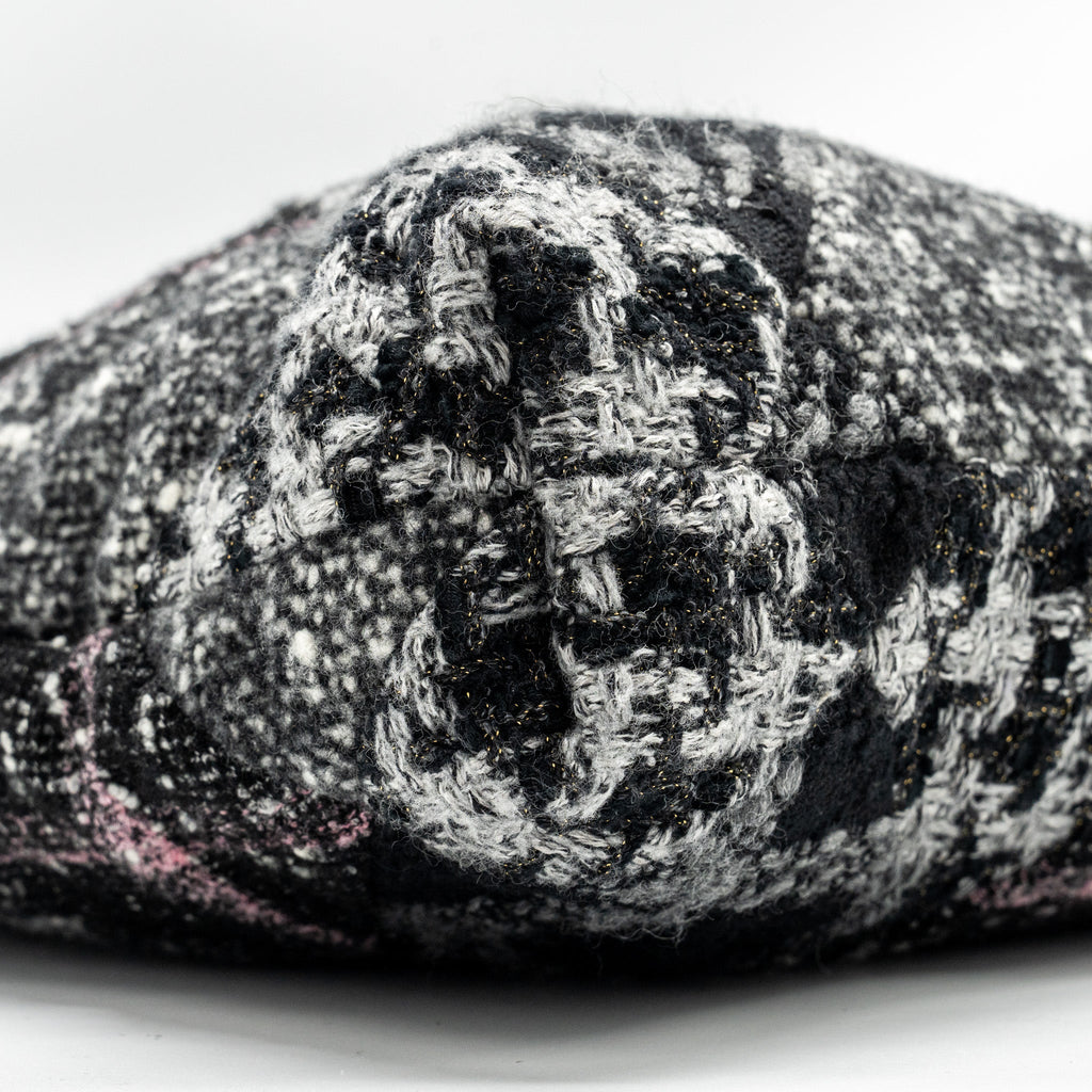 Chanel Medium 22 Bag fabric / tweed multicolour  (microchip)