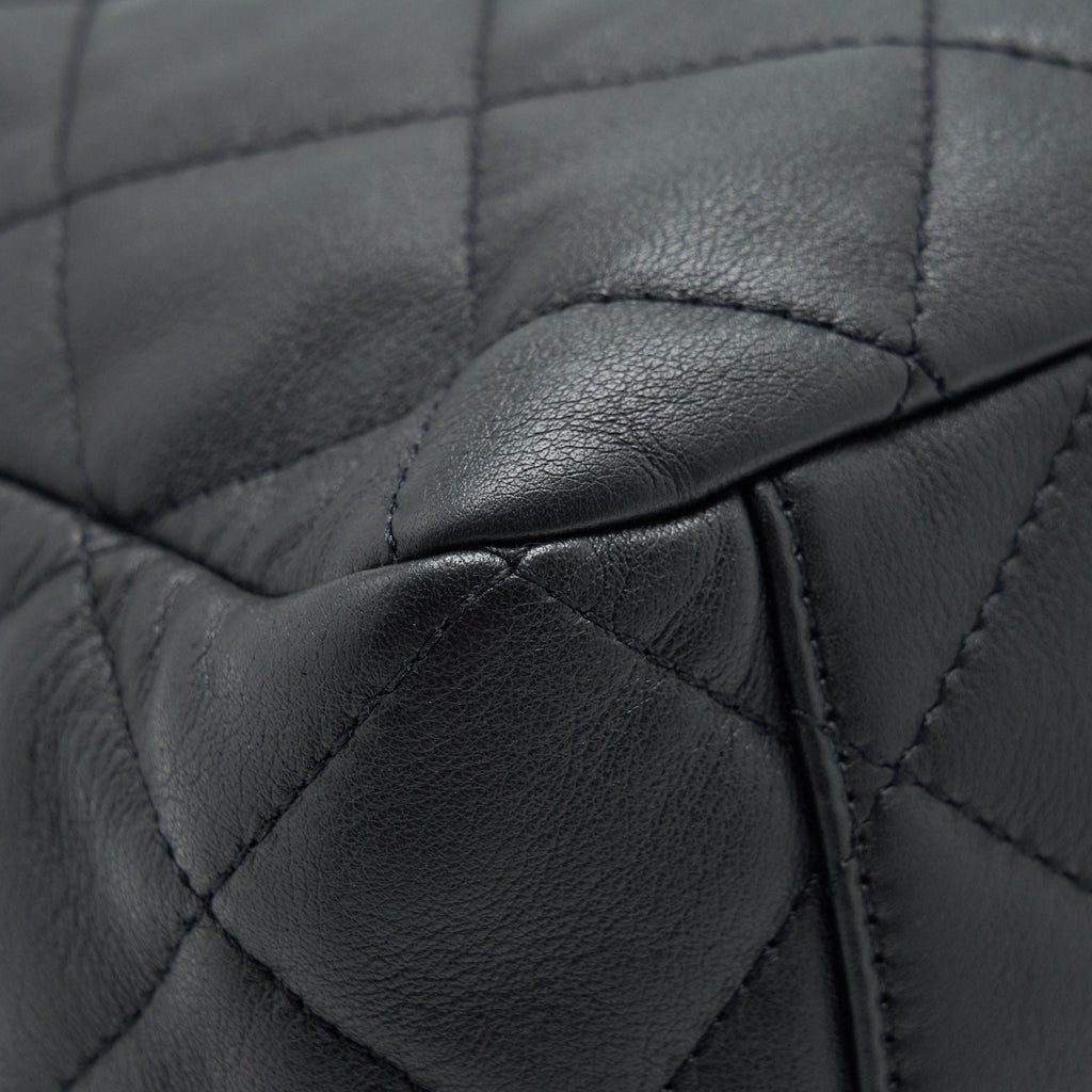 Chanel bucket bag quilted lambskin black L
