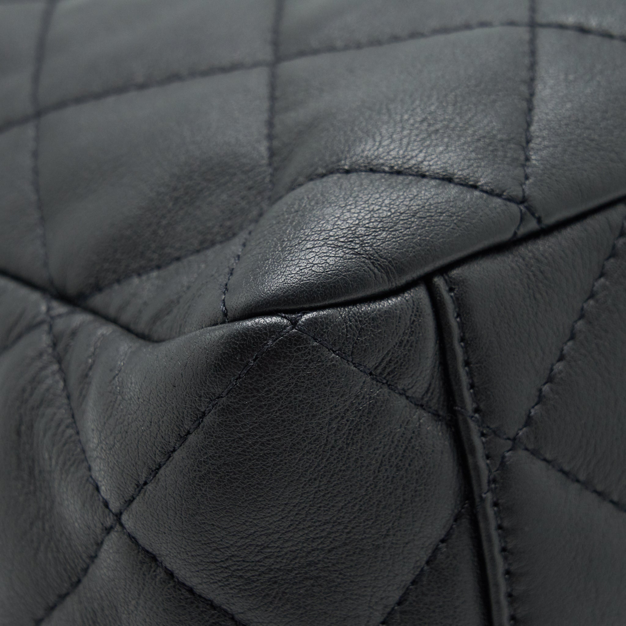 Chanel bucket bag quilted lambskin black L