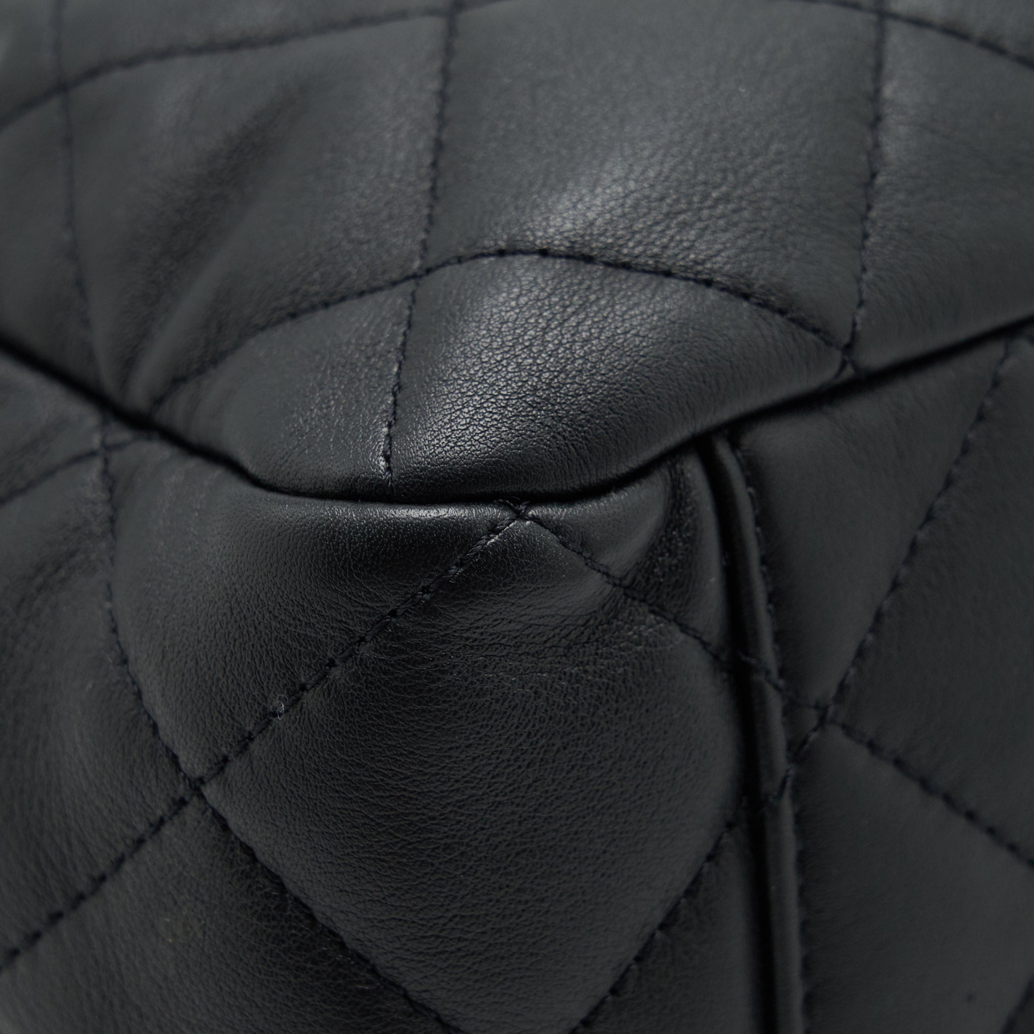 Chanel bucket bag quilted lambskin black L