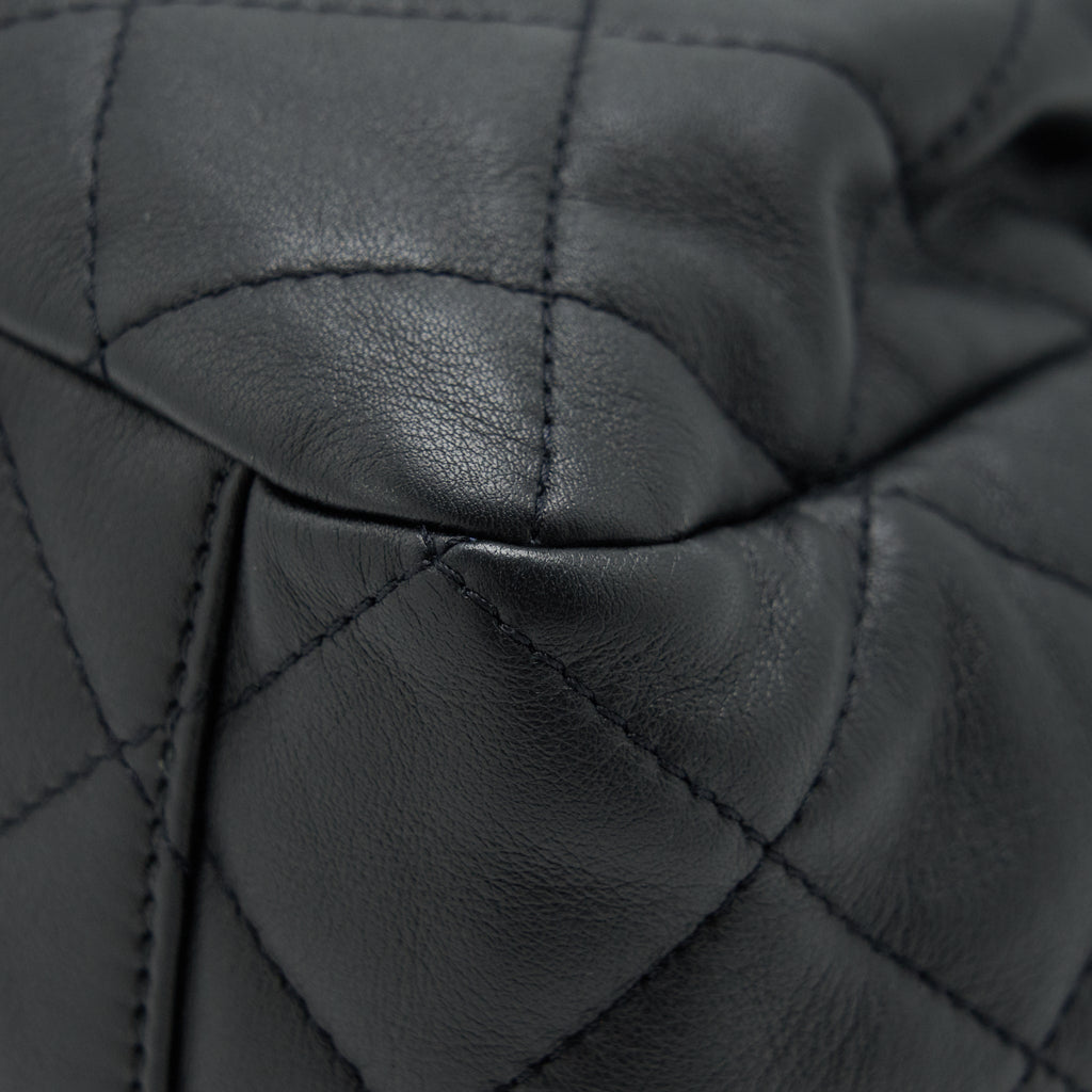 Chanel bucket bag quilted lambskin black L