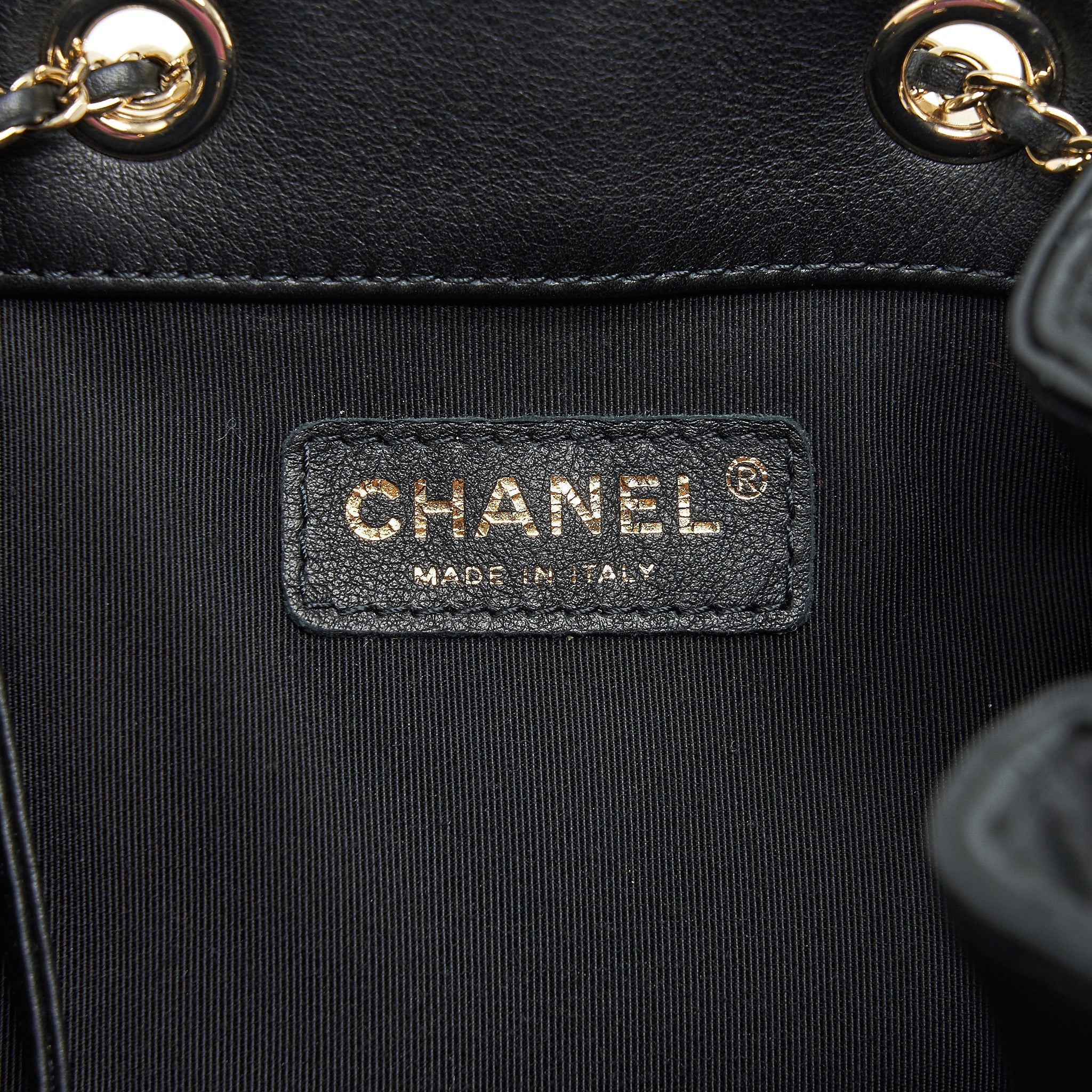 Chanel bucket bag quilted lambskin black L