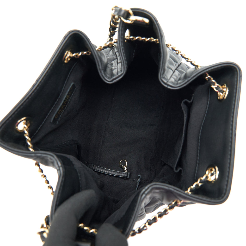 Chanel bucket bag quilted lambskin black L
