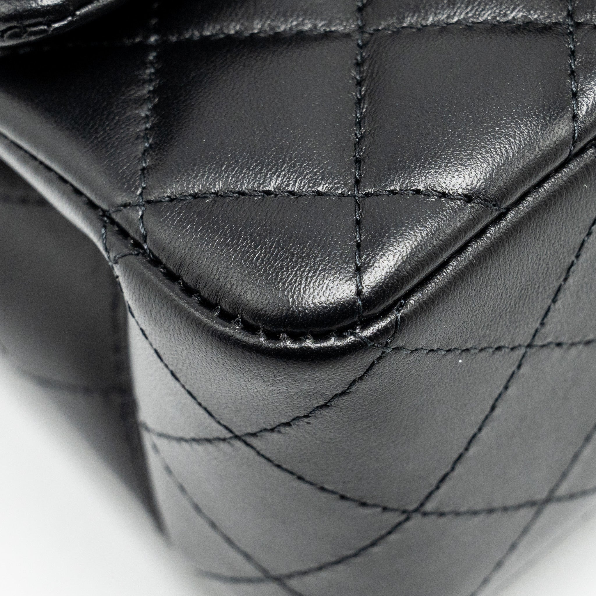 Chanel Mini Square Flap Bag Lambskin Black L (microchip)