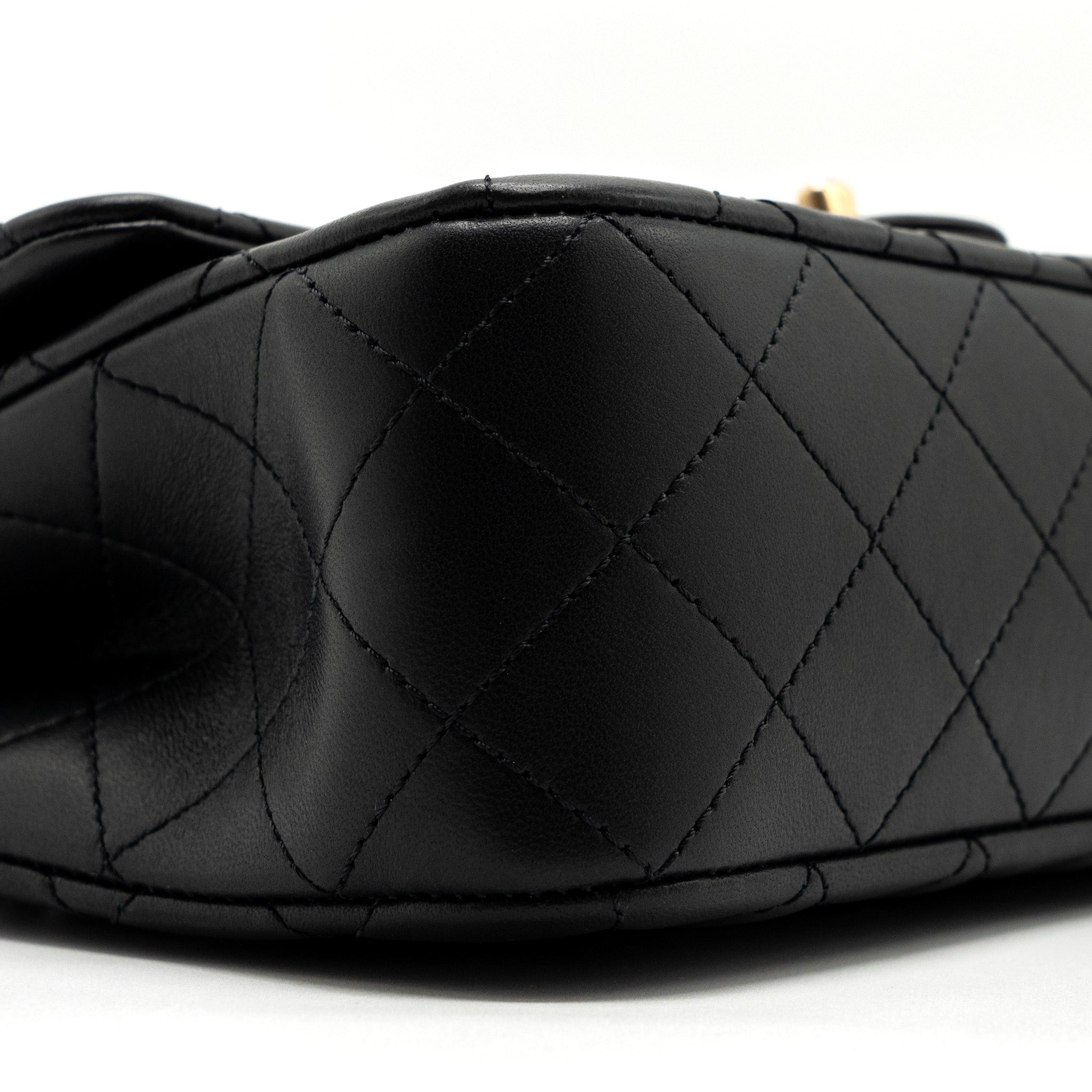 Chanel 23s camellia chain flap bag lambskin black  (Mircochip)