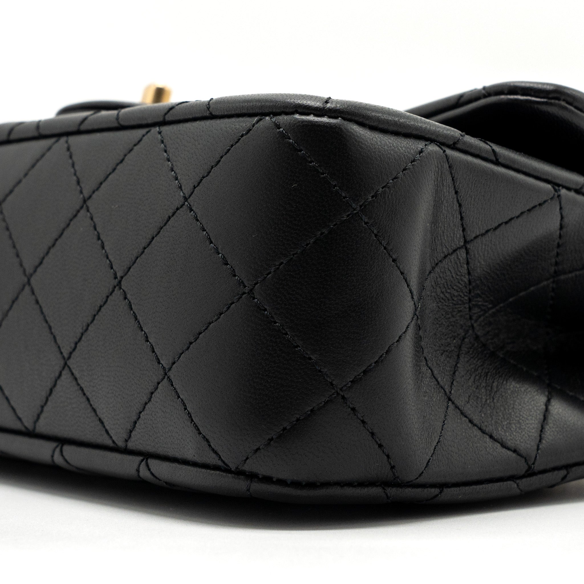 Chanel 23s camellia chain flap bag lambskin black  (Mircochip)