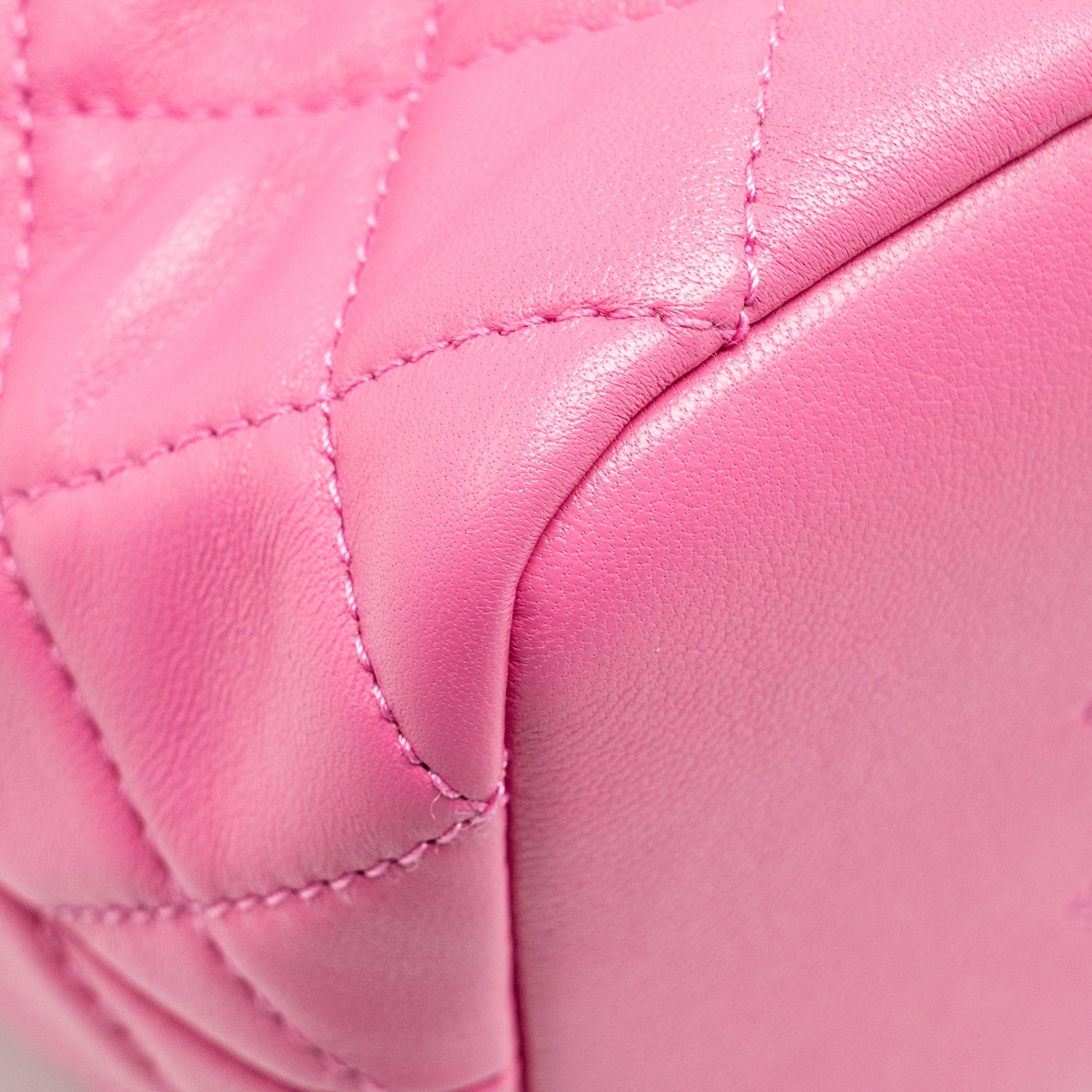 Chanel 20S Small Quilted hobo bag Lambskin Pink
