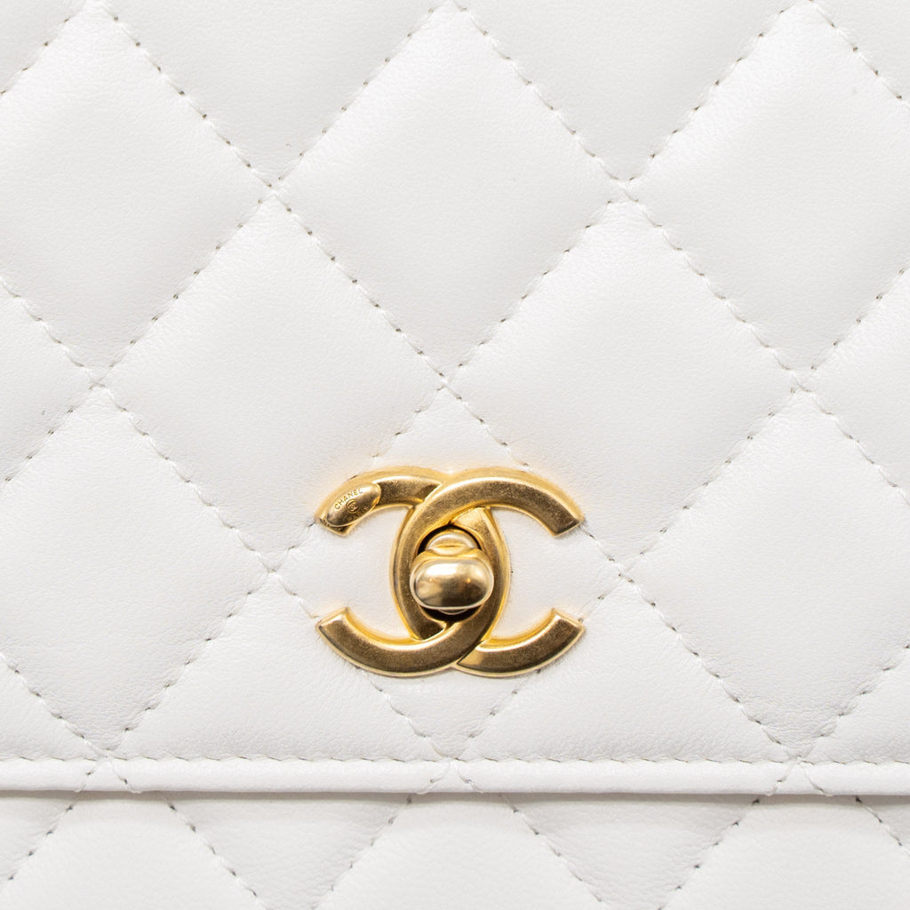 Chanel Pearl Crush Wallet on Chain Lambskin White  (Microchip)