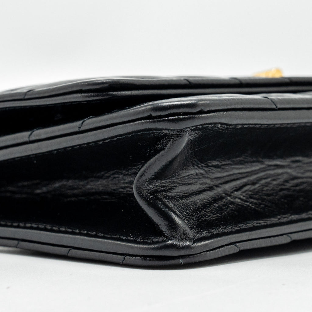 Chanel Chevron 2.55 reissue wallet on Chain aged calfskin black  (microchip)