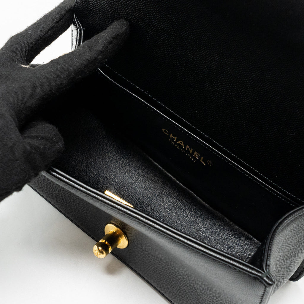 CHANEL SMALL BOY Bag Caviar BLACK  (Microchip)