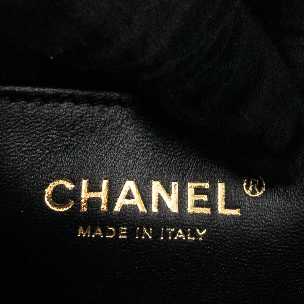 CHANEL SMALL BOY Bag Caviar BLACK  (Microchip)