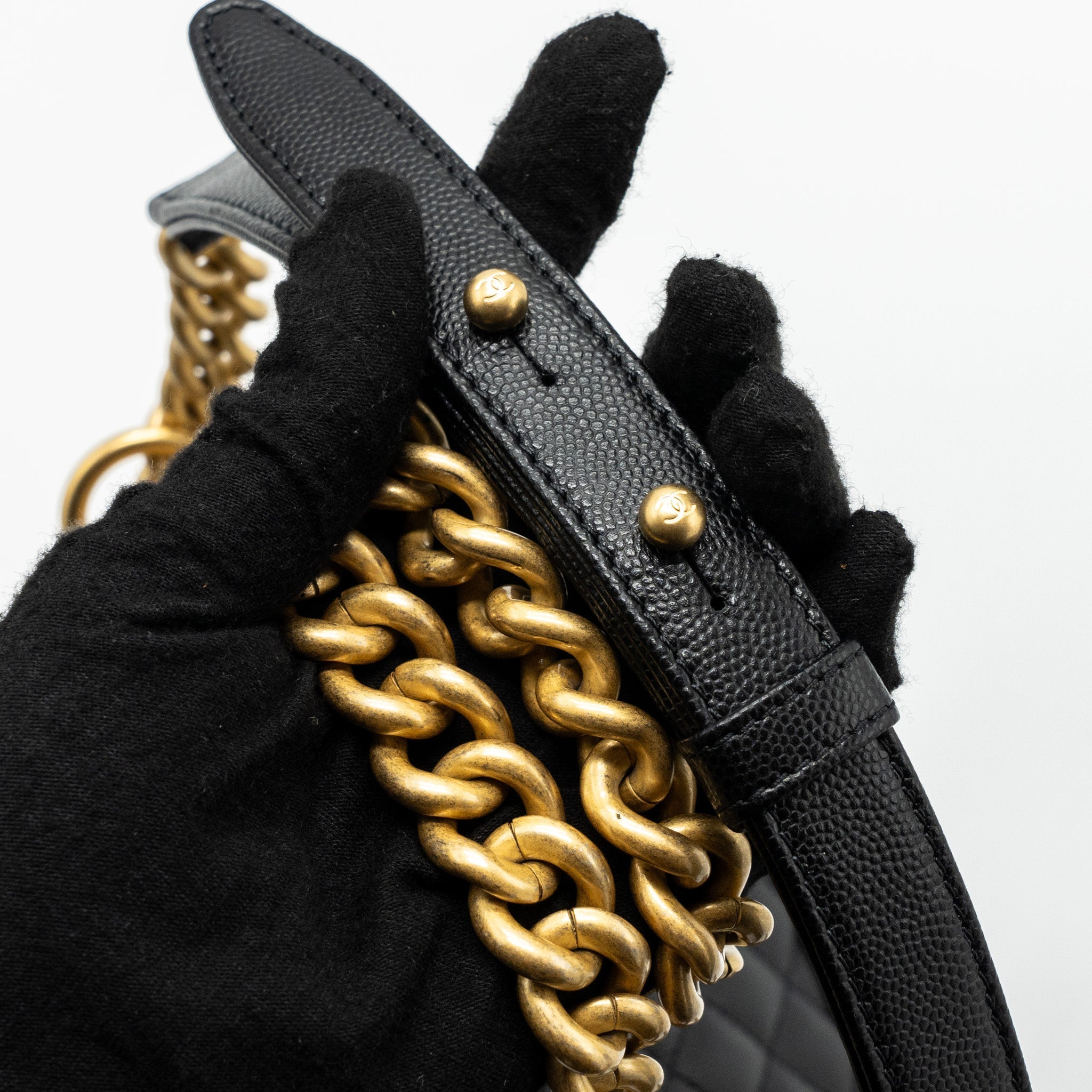 CHANEL SMALL BOY Bag Caviar BLACK  (Microchip)