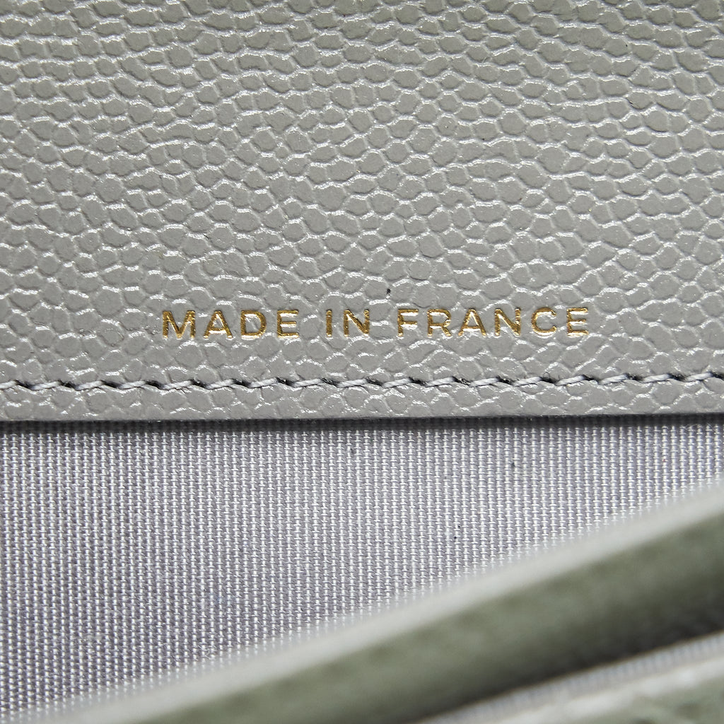 Chanel Boy Flap card holder Caviar light Grey L
