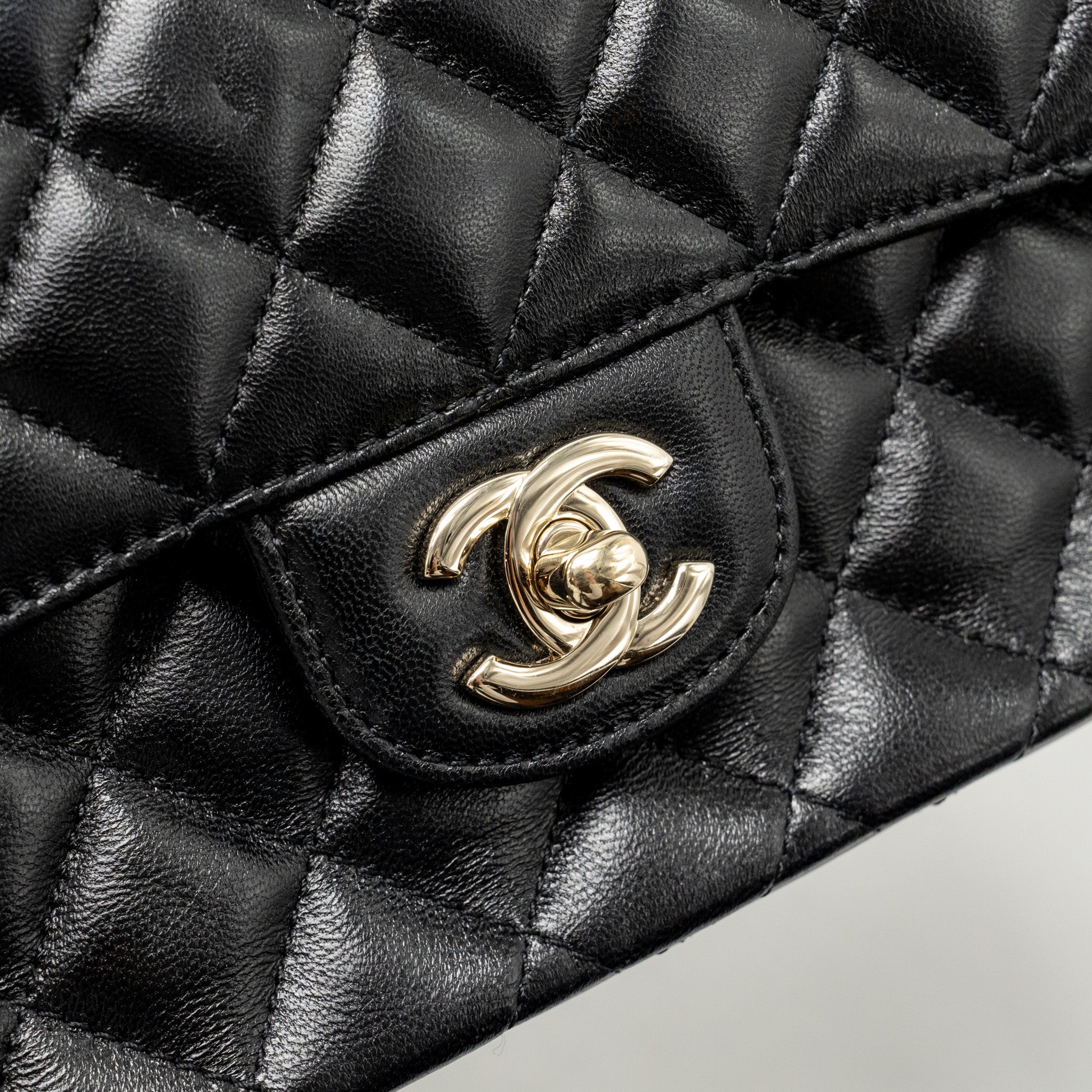 Chanel 23a Crystal Top Handle Flap Bag Shiny Lambskin Black L(microchip)