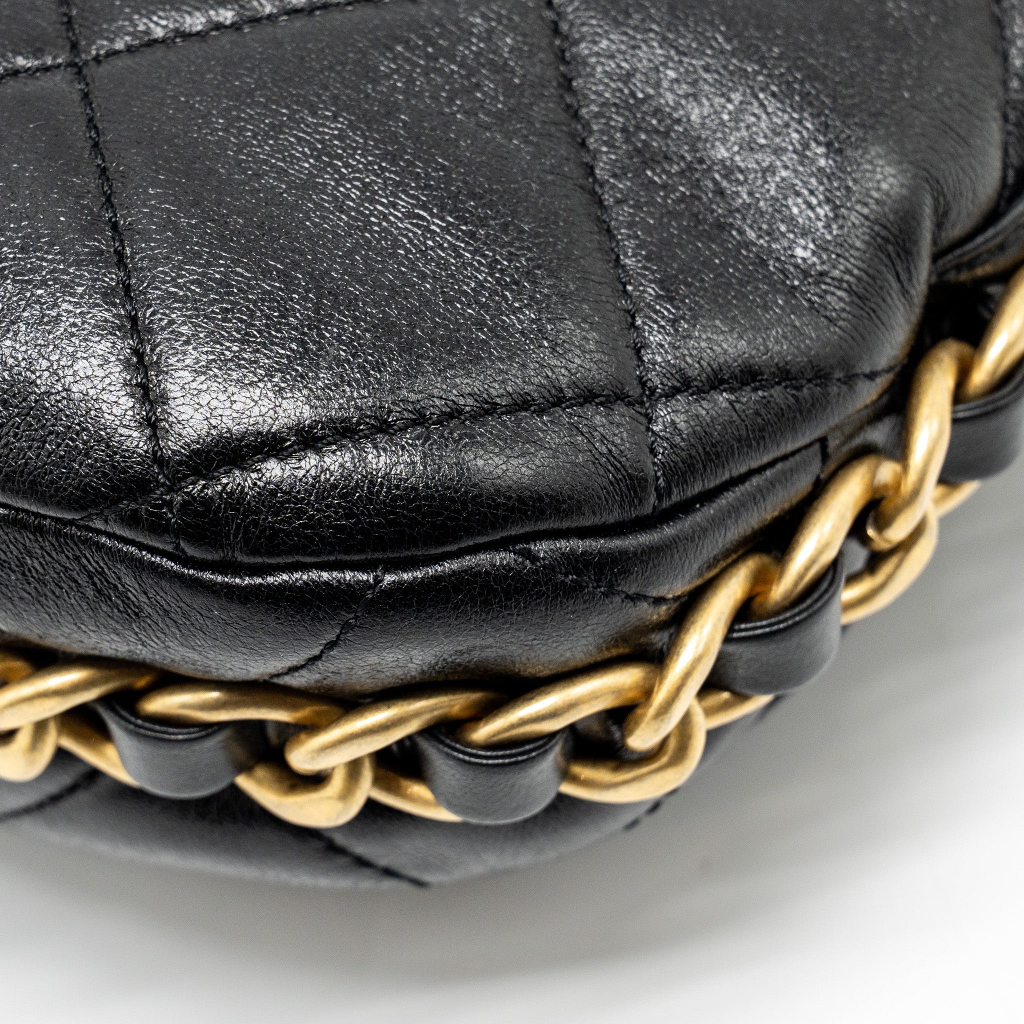 Chanel 23K hobo bag with adjustable chain lambkin black  (microchip)