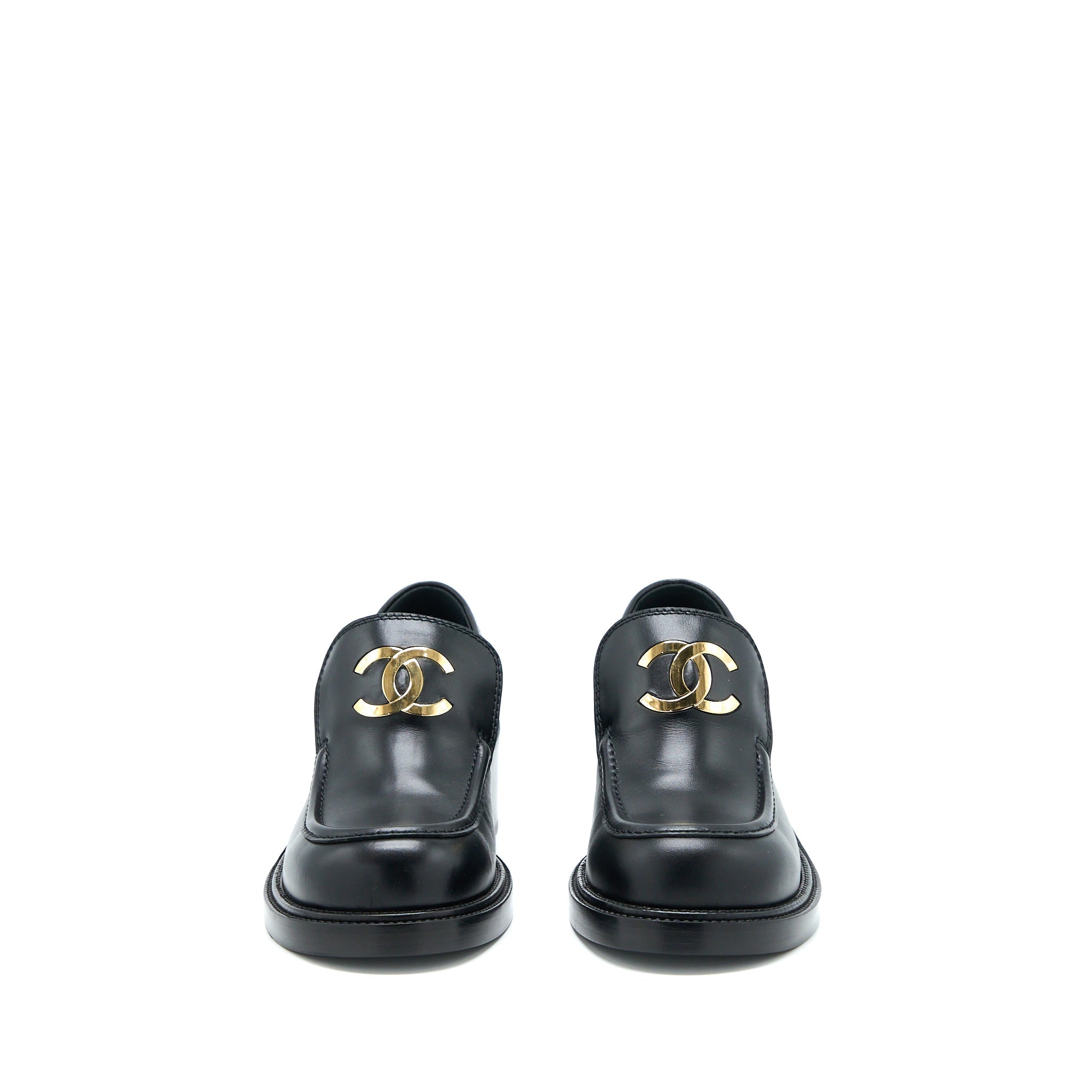 Chanel 22K Size 38 Loafer Leather Black