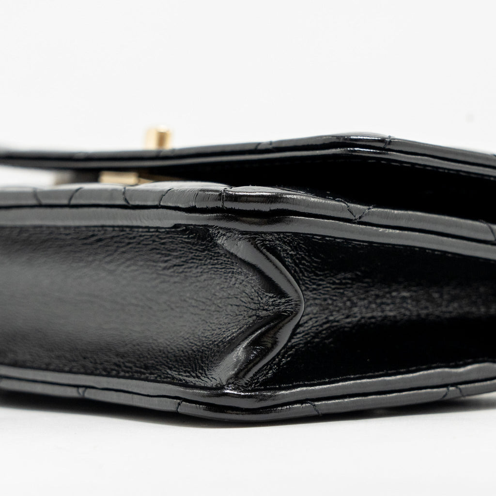 Chanel Wallet on CC Detailed Chain Shiny Lambskin Black  (Microchip)
