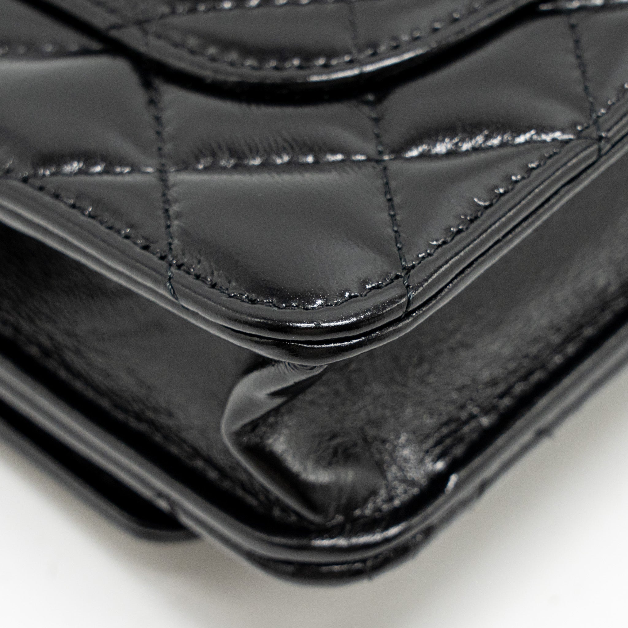 Chanel Wallet on CC Detailed Chain Shiny Lambskin Black  (Microchip)