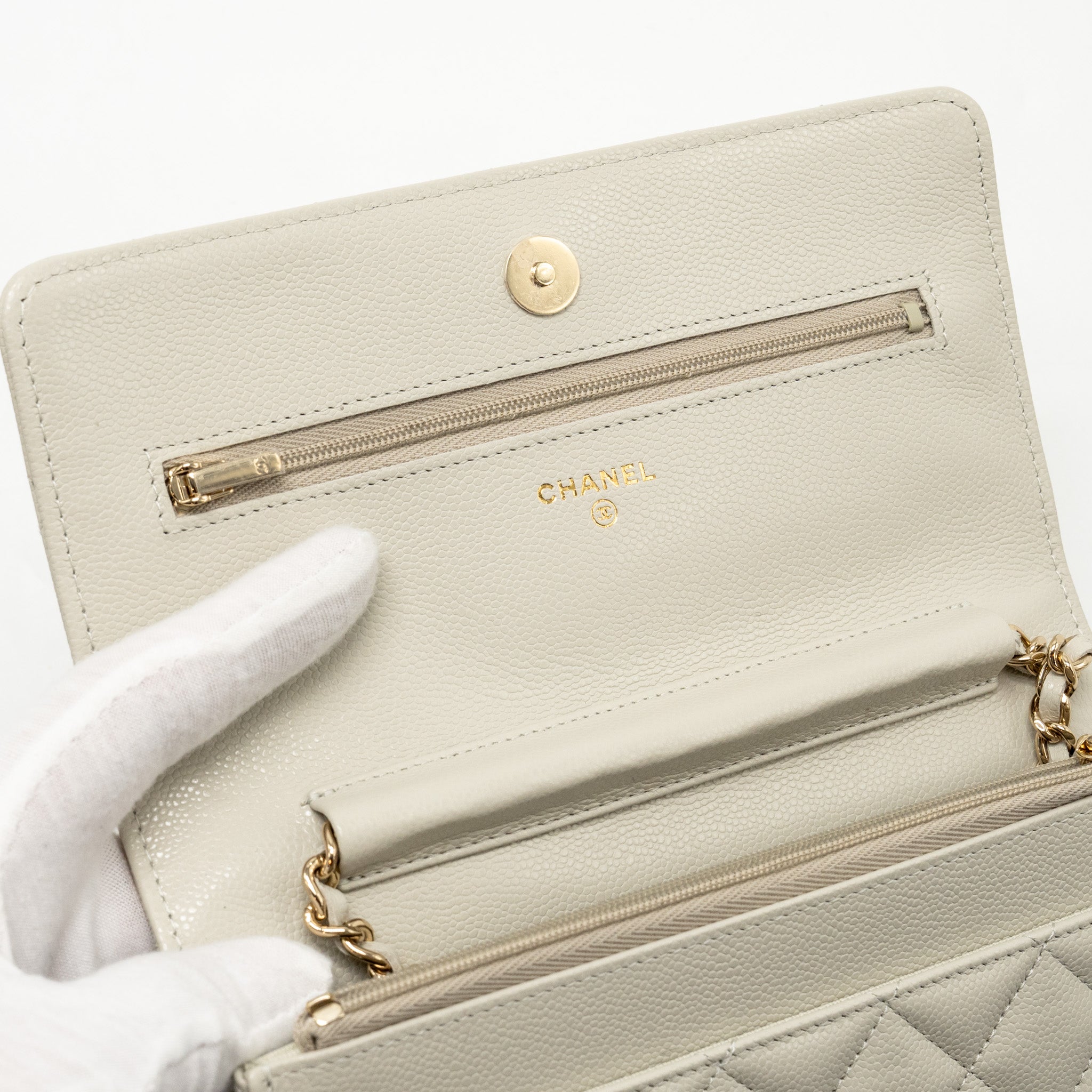 Chanel Classic Wallet on Chain Caviar Creamy White L(microchip)