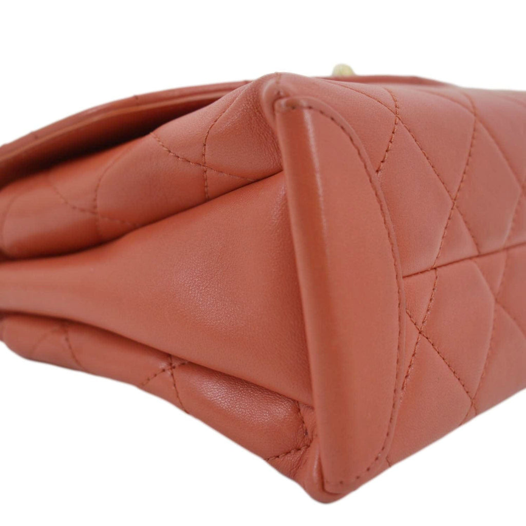 CHANEL Trendy Spirit 28 Top Handle Quilted Leather Shoulder Bag Red
