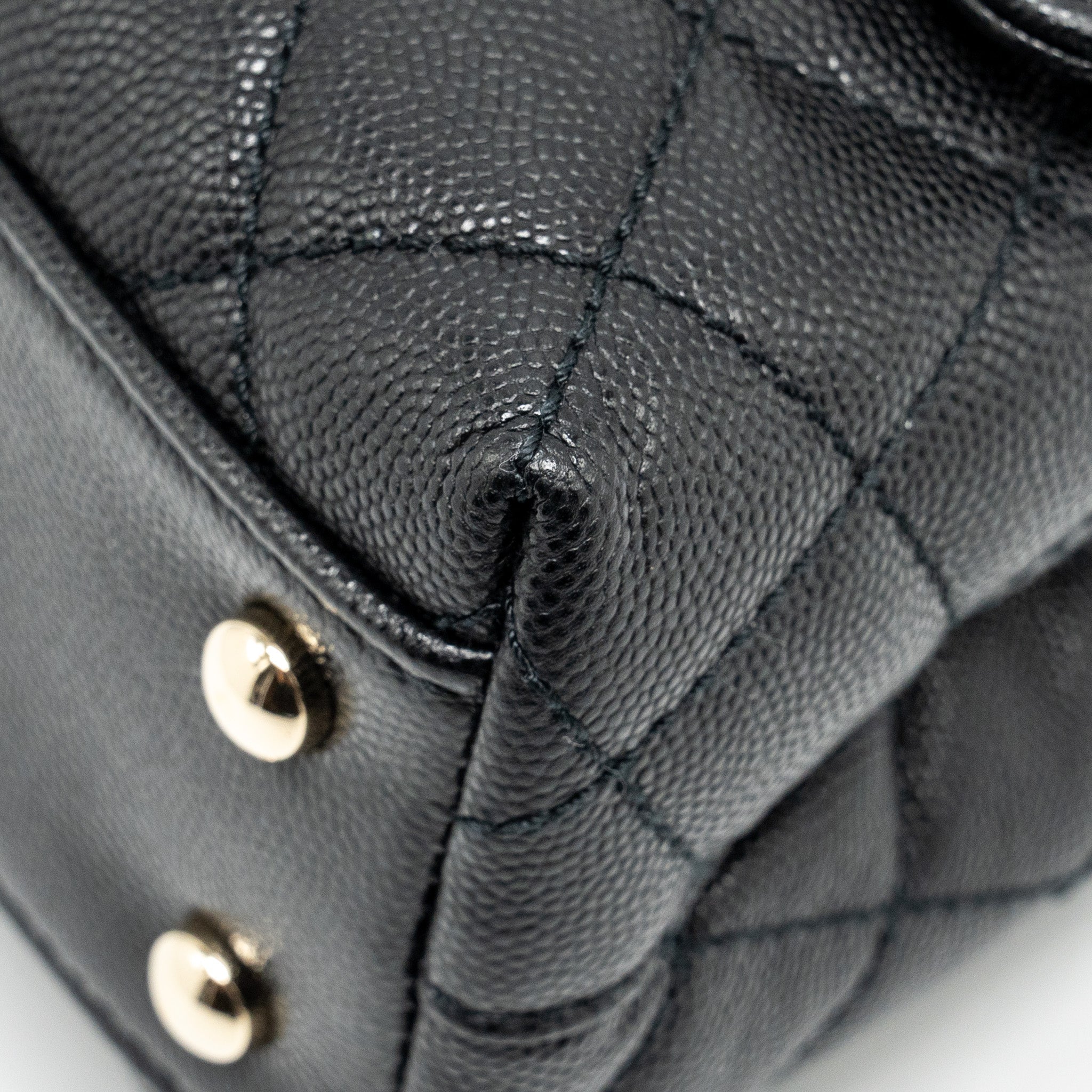 Chanel Small COCO Handle Caviar Black L (Microchip)