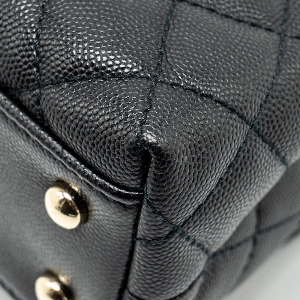 Chanel Small COCO Handle Caviar Black L (Microchip)