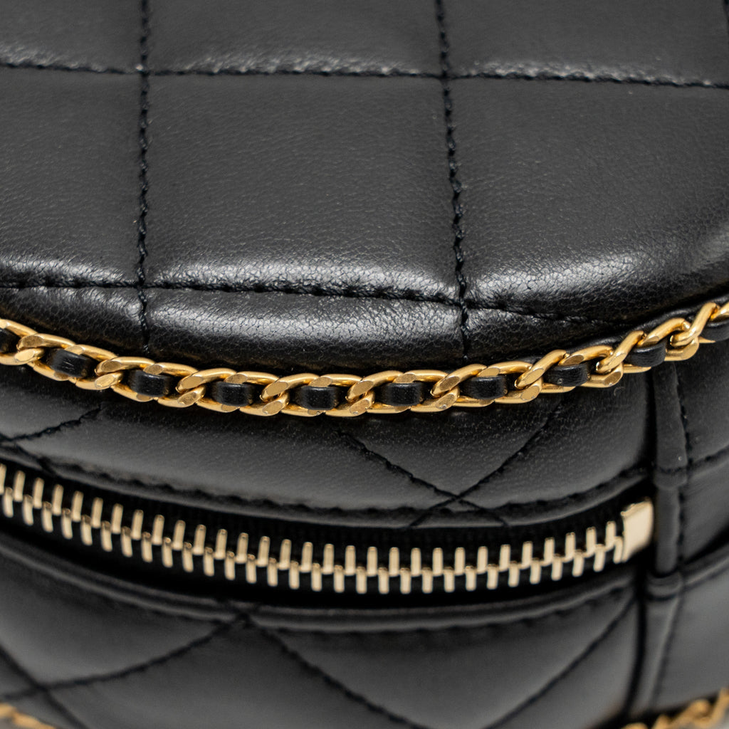 CHANEL Round Vanity With Chain Lambskin Black  (Microchip)