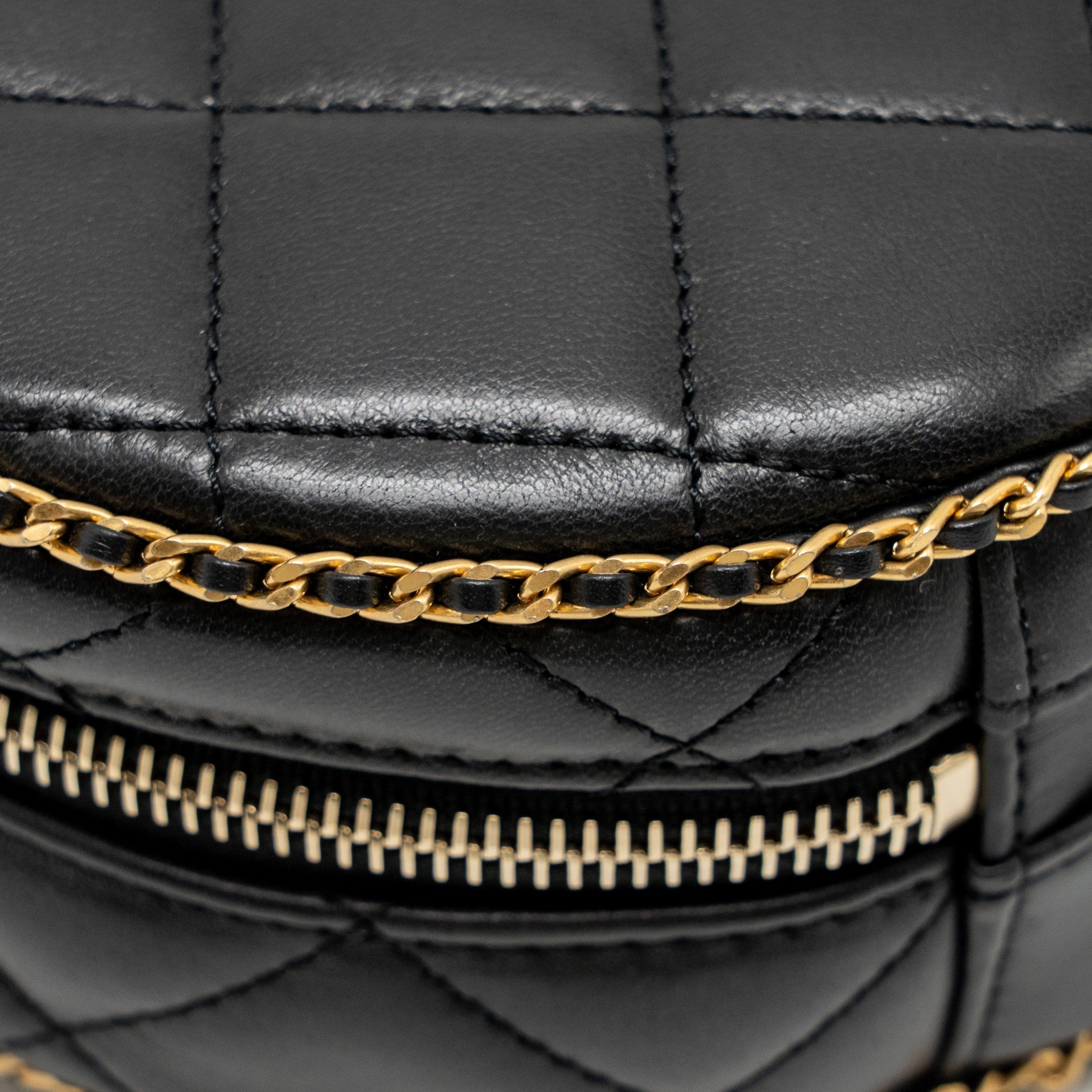 CHANEL Round Vanity With Chain Lambskin Black  (Microchip)