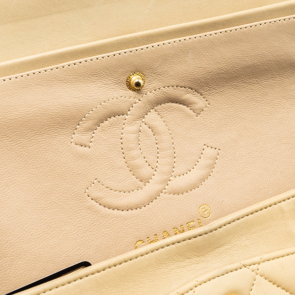 Chanel vintage Small classic flap bag lambskin beige