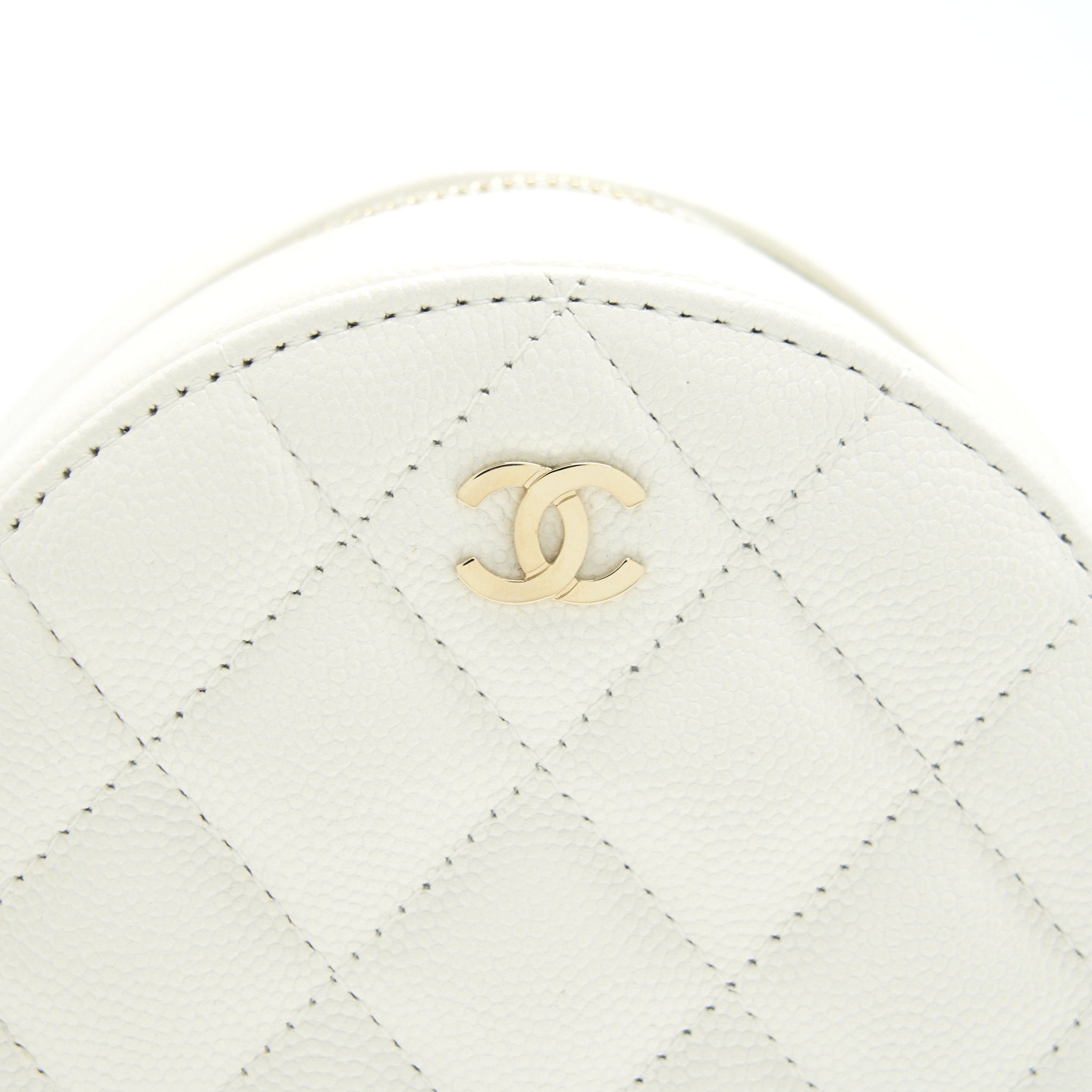 Chanel Round mini Bag Caviar white L
