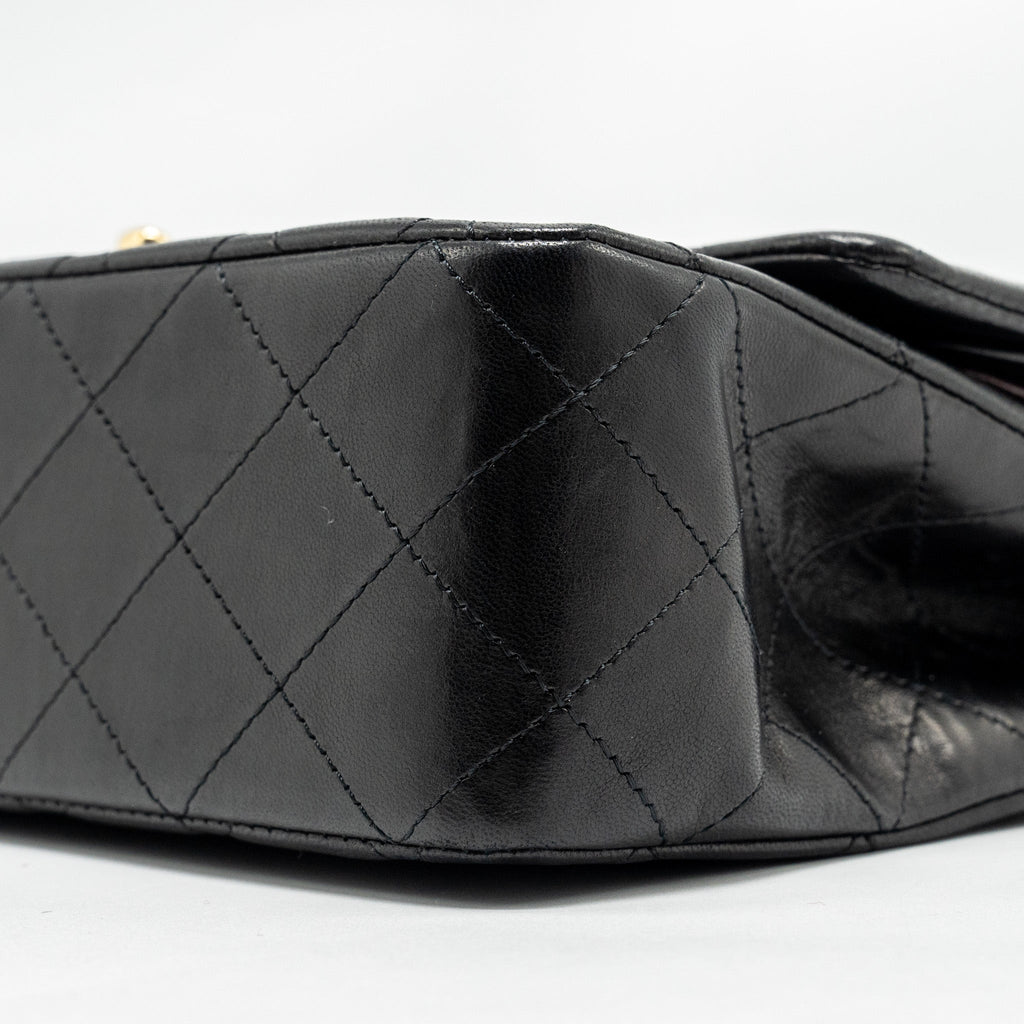 Chanel Medium Classic Double Flap Bag lambskin black