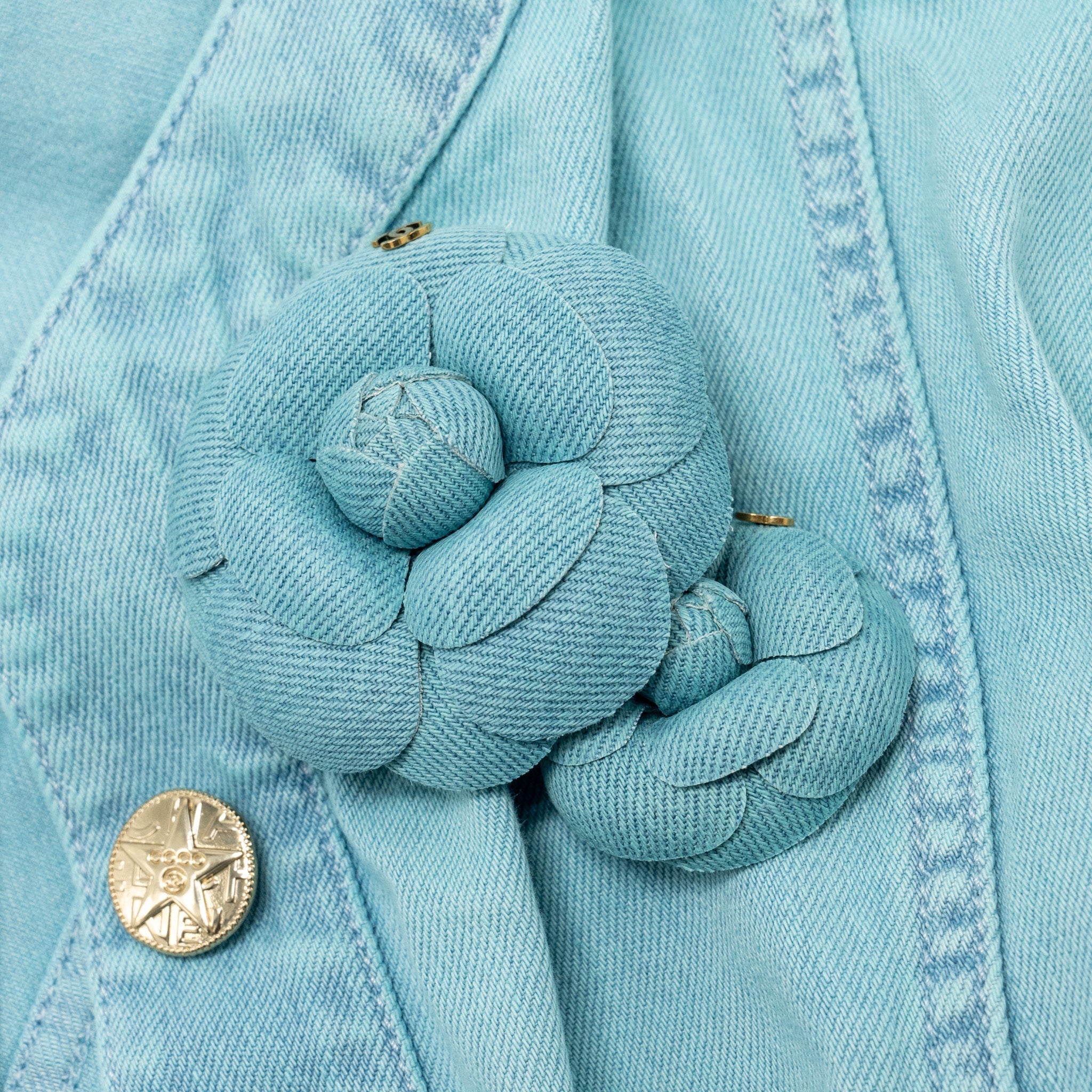Chanel Size 34 Camellia COCO Button Denim Jacket Cotton Neon Blue