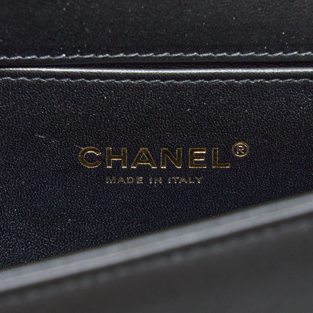 Chanel Medium Boy Bag Calfskin Black  (Microchip)