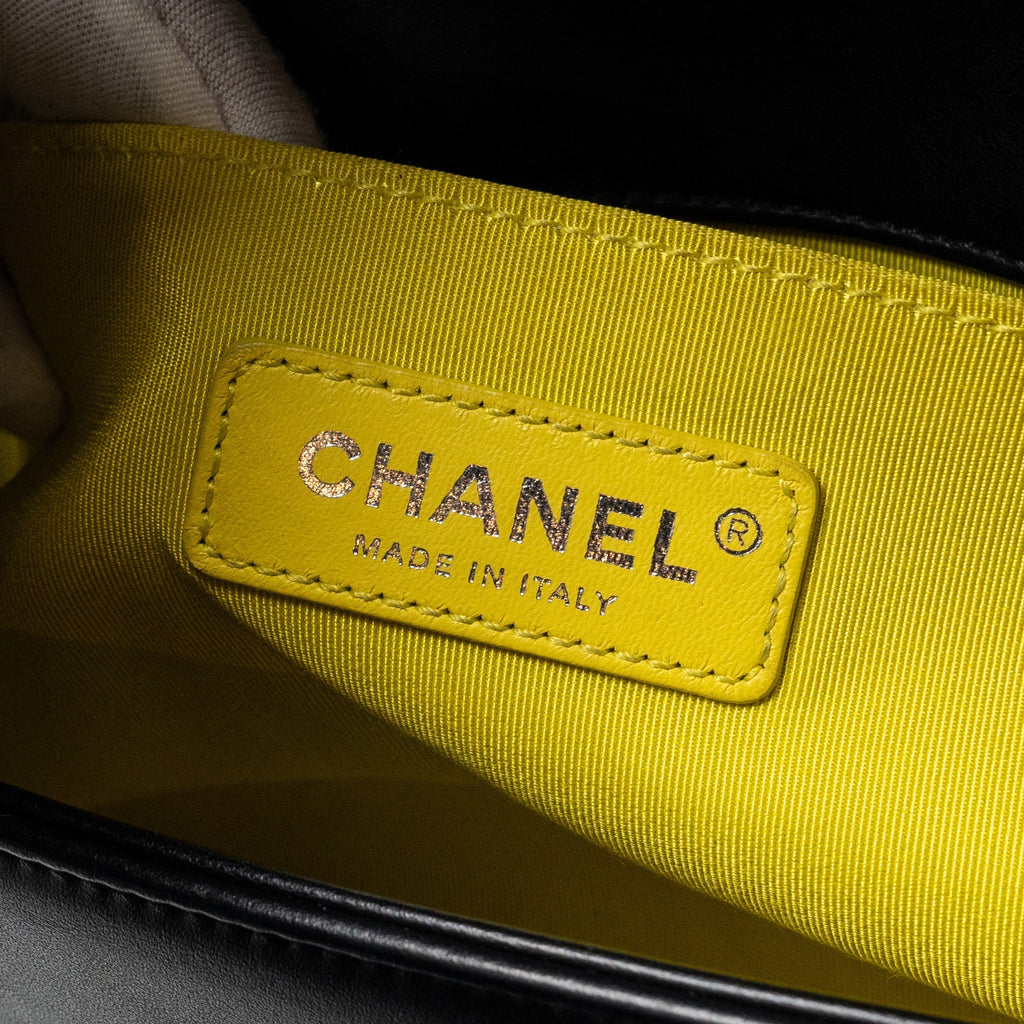 Chanel Medium Boy Bag Tweed/Calfskin black/Multicolour