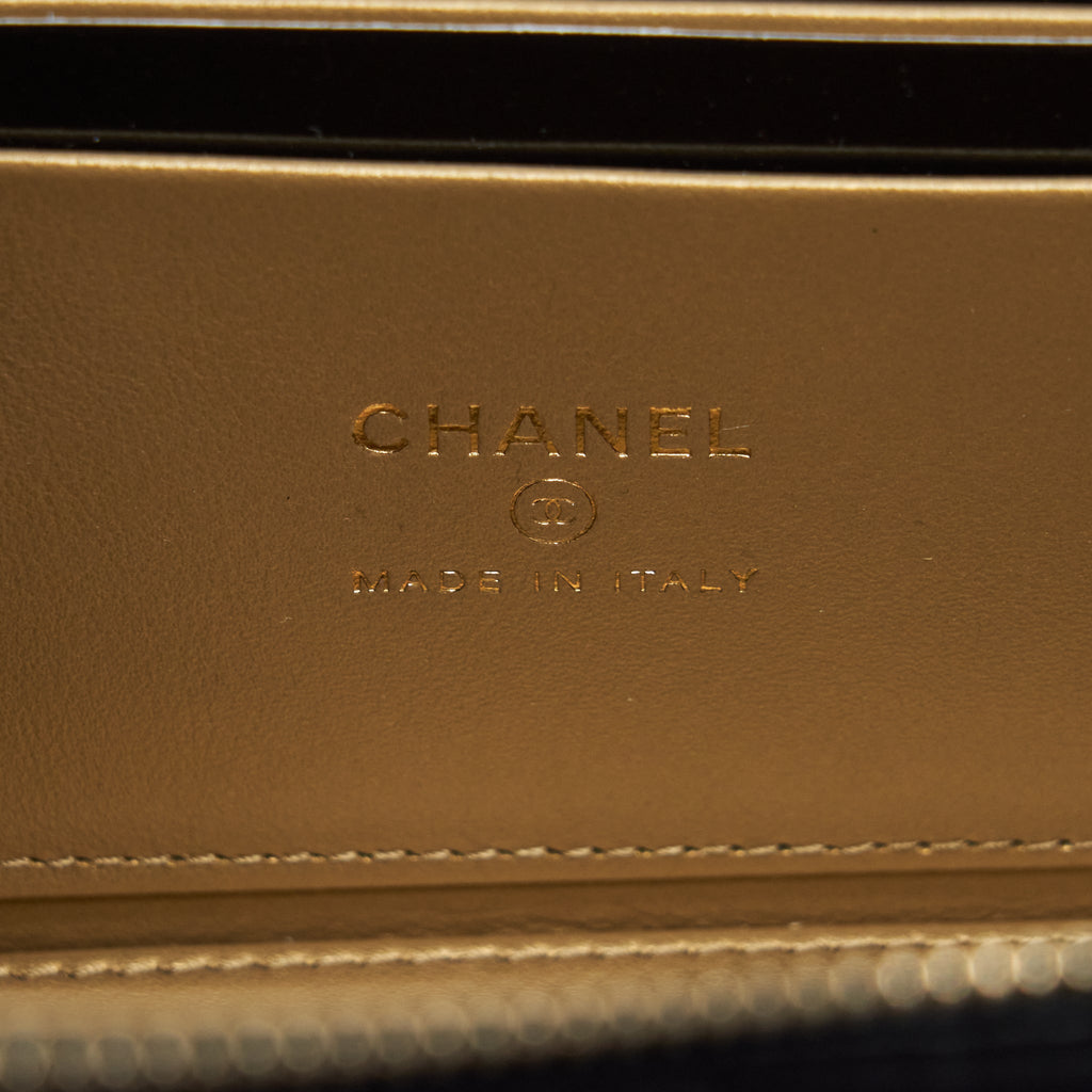 Chanel 22S Pearl Crush Long Vanity With Chain Lambskin Black