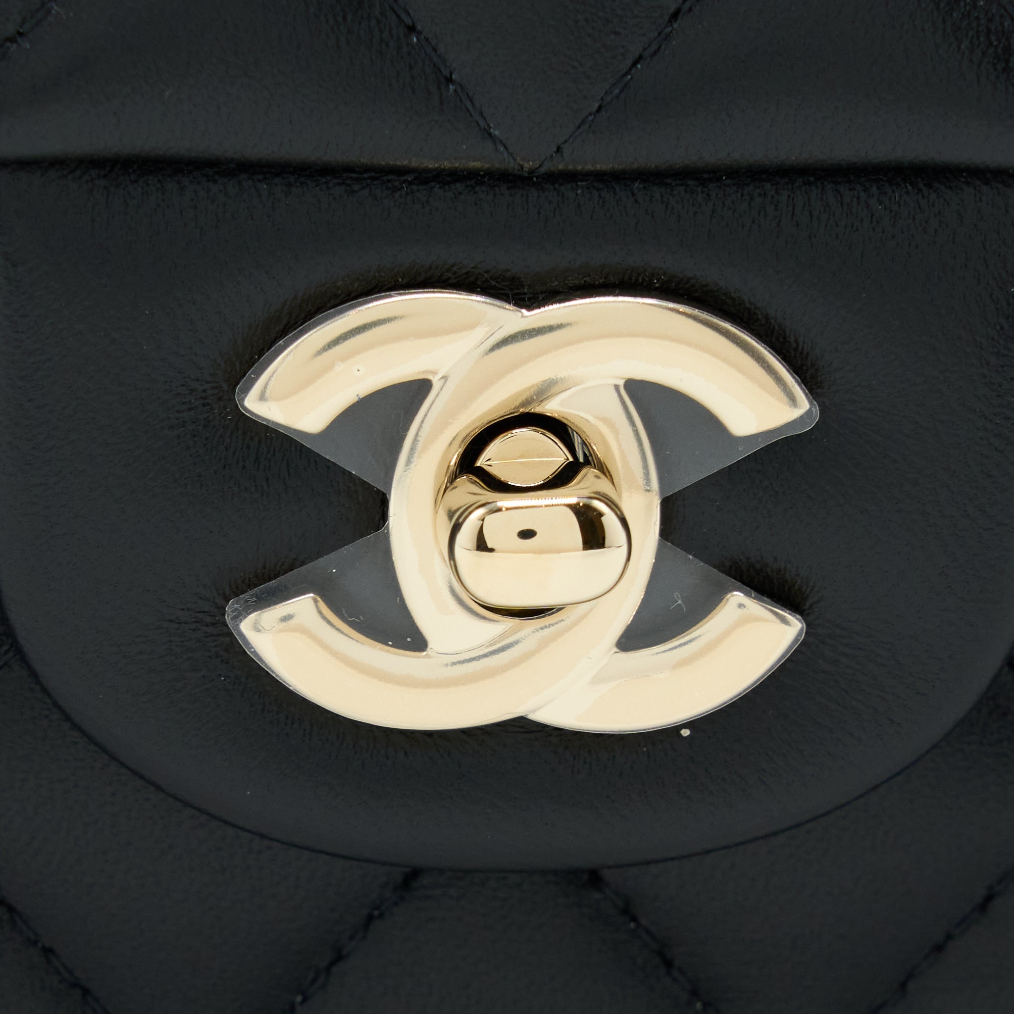 Chanel Top Handle Mini Rectangular Flap Bag Lambskin Black L (Microchip)
