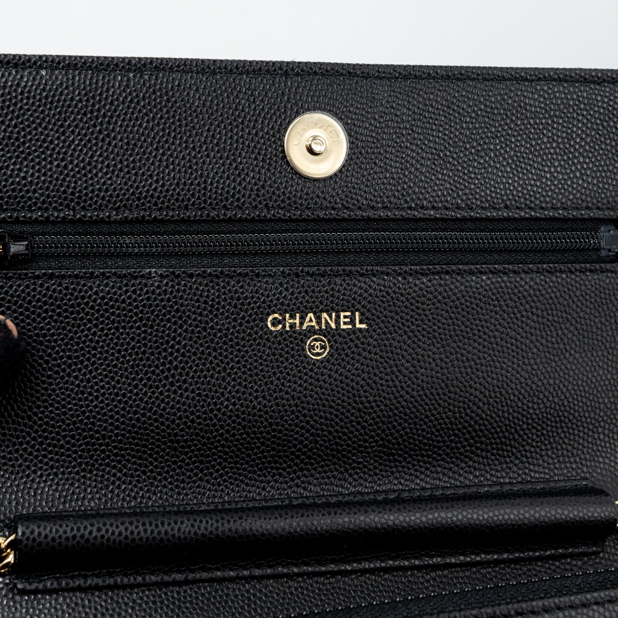 Chanel Detailed Logo Wallet On Chain Black Caviar L (microchip)