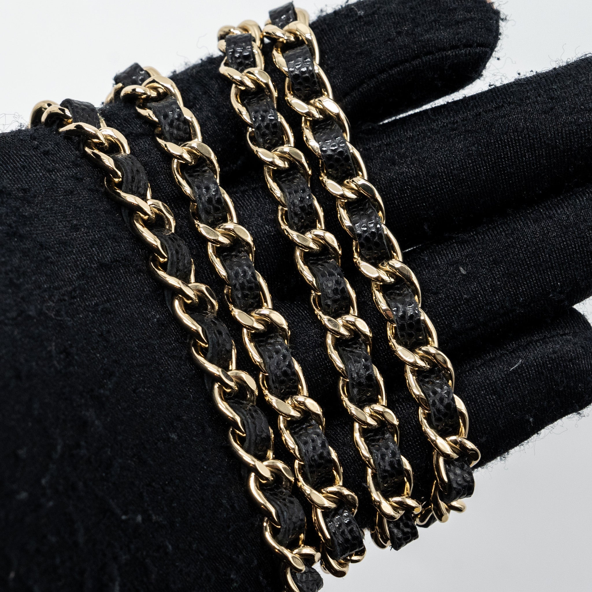 Chanel Detailed Logo Wallet On Chain Black Caviar L (microchip)