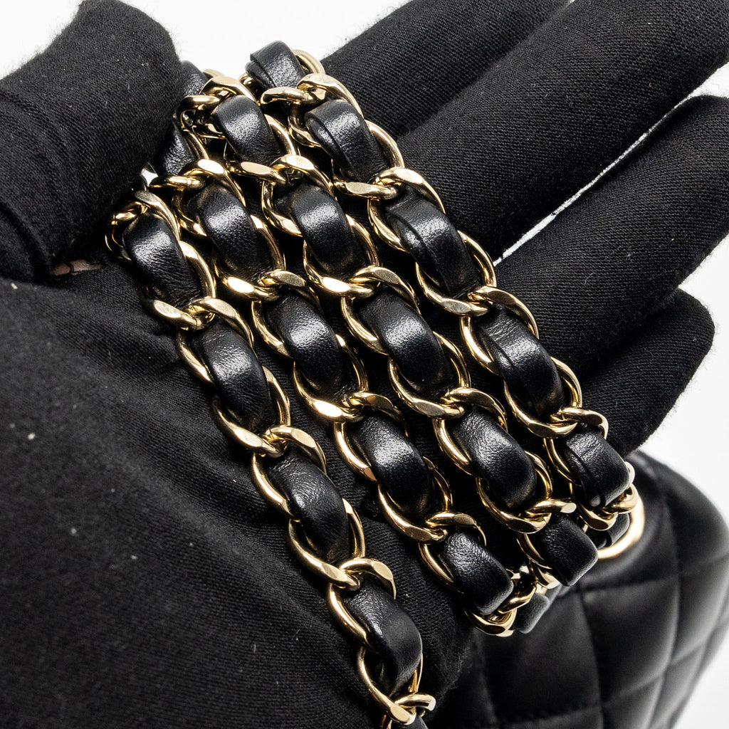Chanel Mini Square Flap Bag Lambskin Black L (microchip)