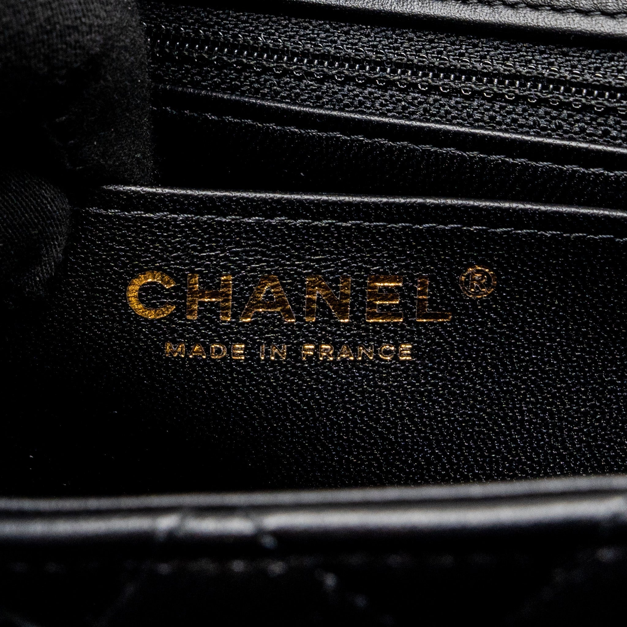 Chanel Mini Square Flap Bag Lambskin Black L (microchip)