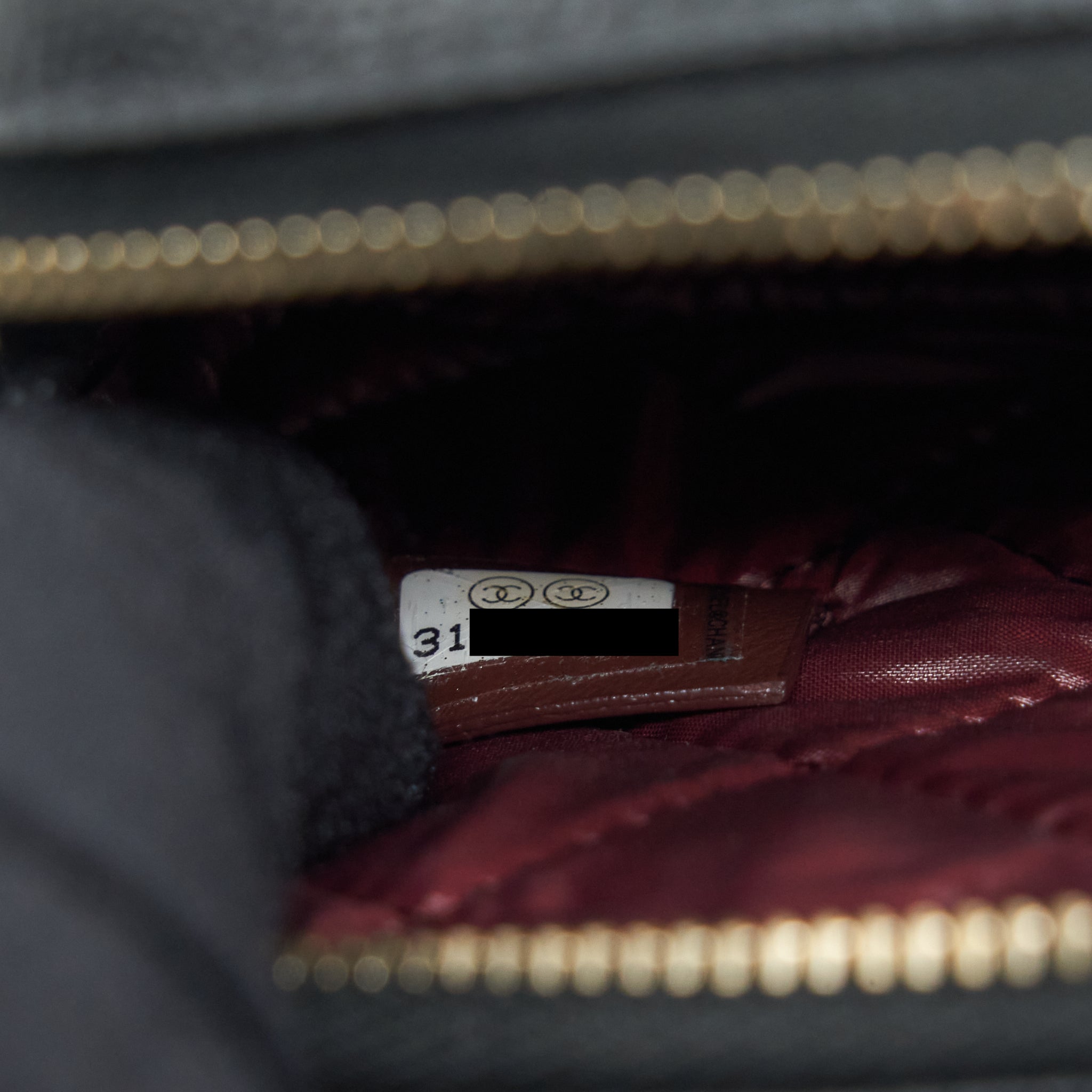 Chanel Small Zipper Vanity Pouch Caviar Black L