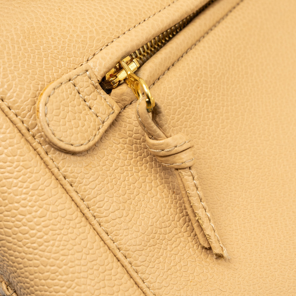 Chanel Vintage Tote Bag Caviar Beige